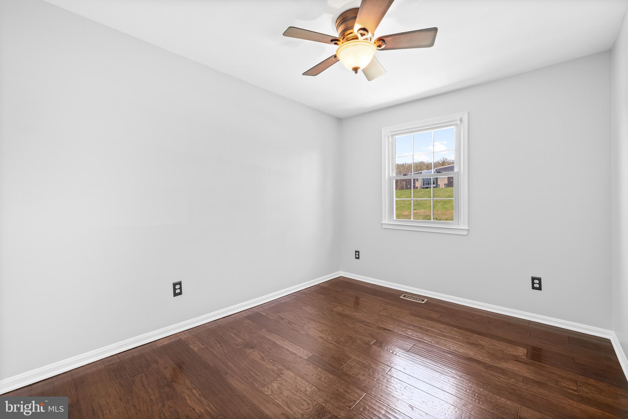 RICHARDSON MEWS - Residential