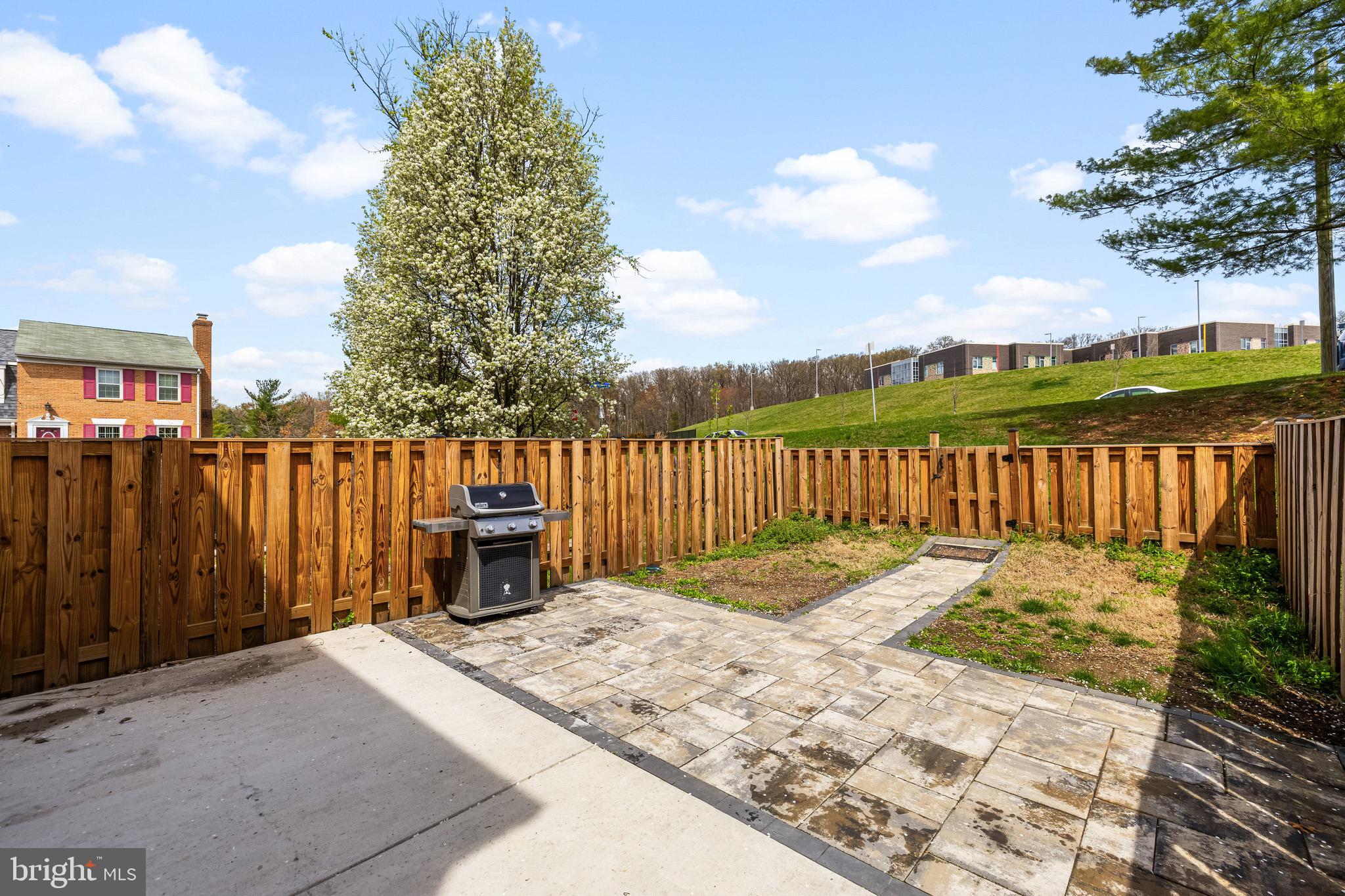 RICHARDSON MEWS - Residential