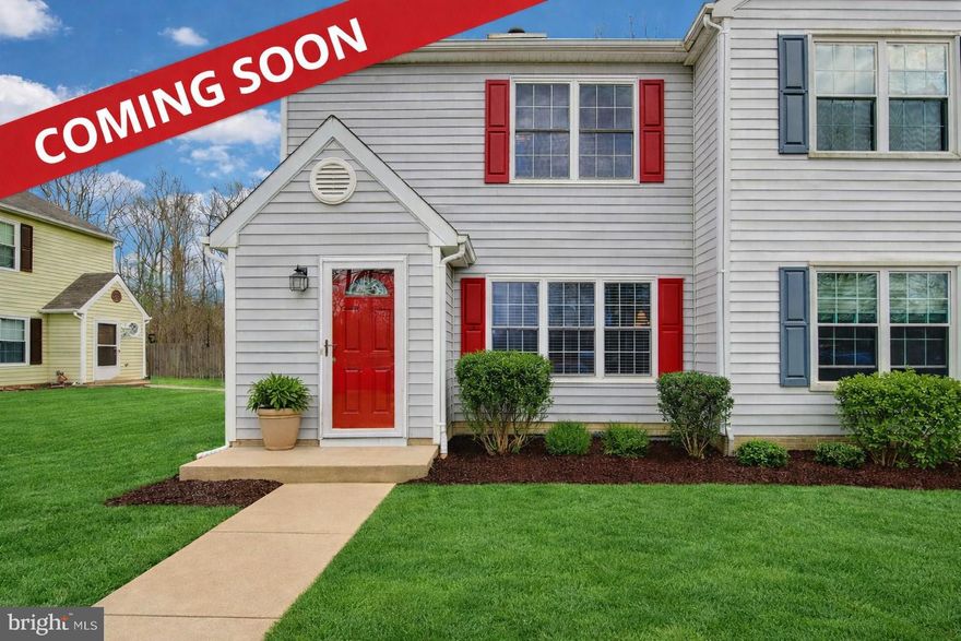 Great Opportunity! Cute townhome conveniently located near Downtown Fredericksburg, I-95, and shopping. Move-in ready and perfect for a first-time homebuyer! This well-kept end-unit offers a patio/deck, fenced rear yard, storage shed, and cozy fireplace. Fantastic location with easy commuter options. Coming Soon!