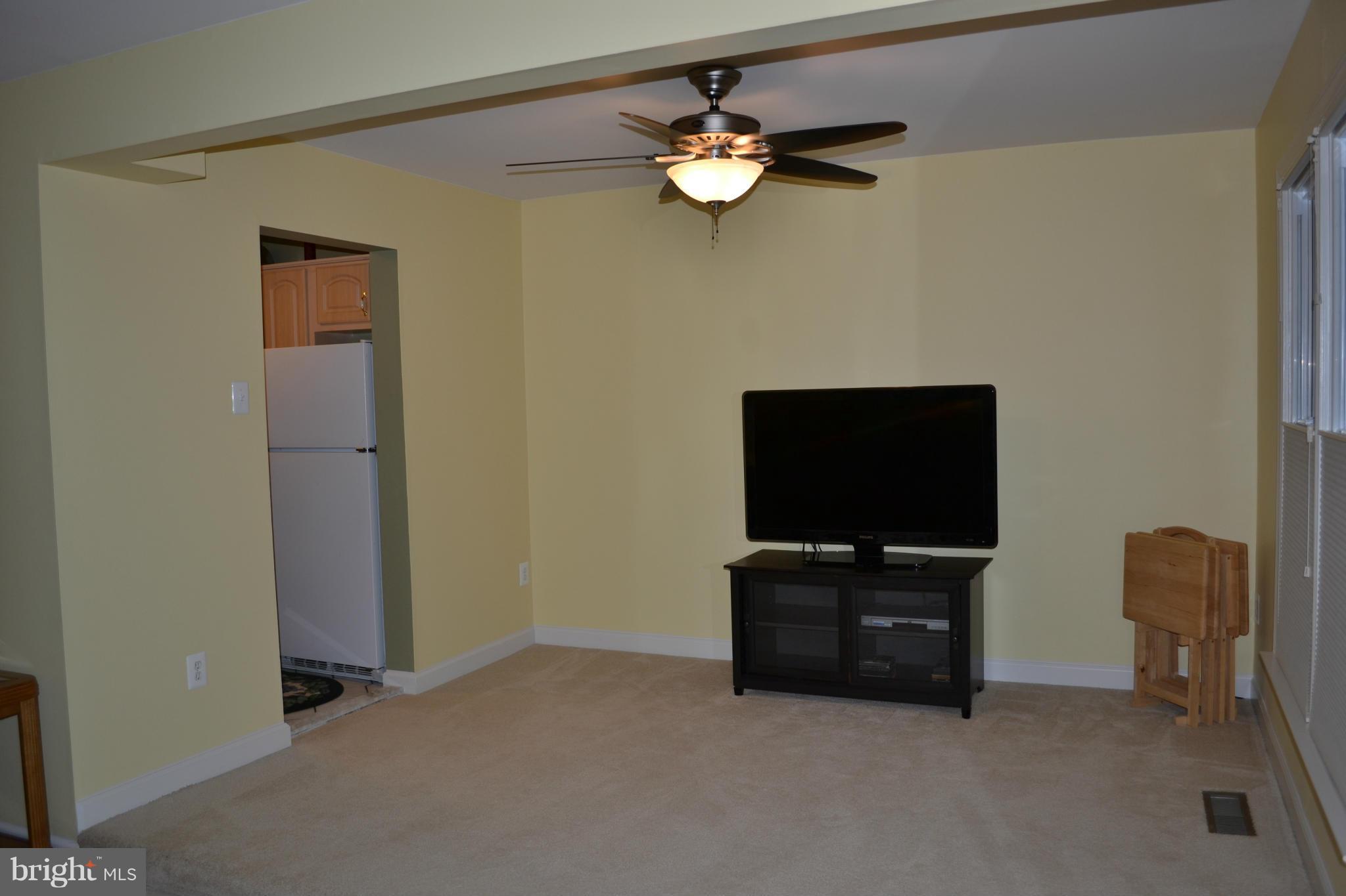 CROFTON COMMONS - Residential