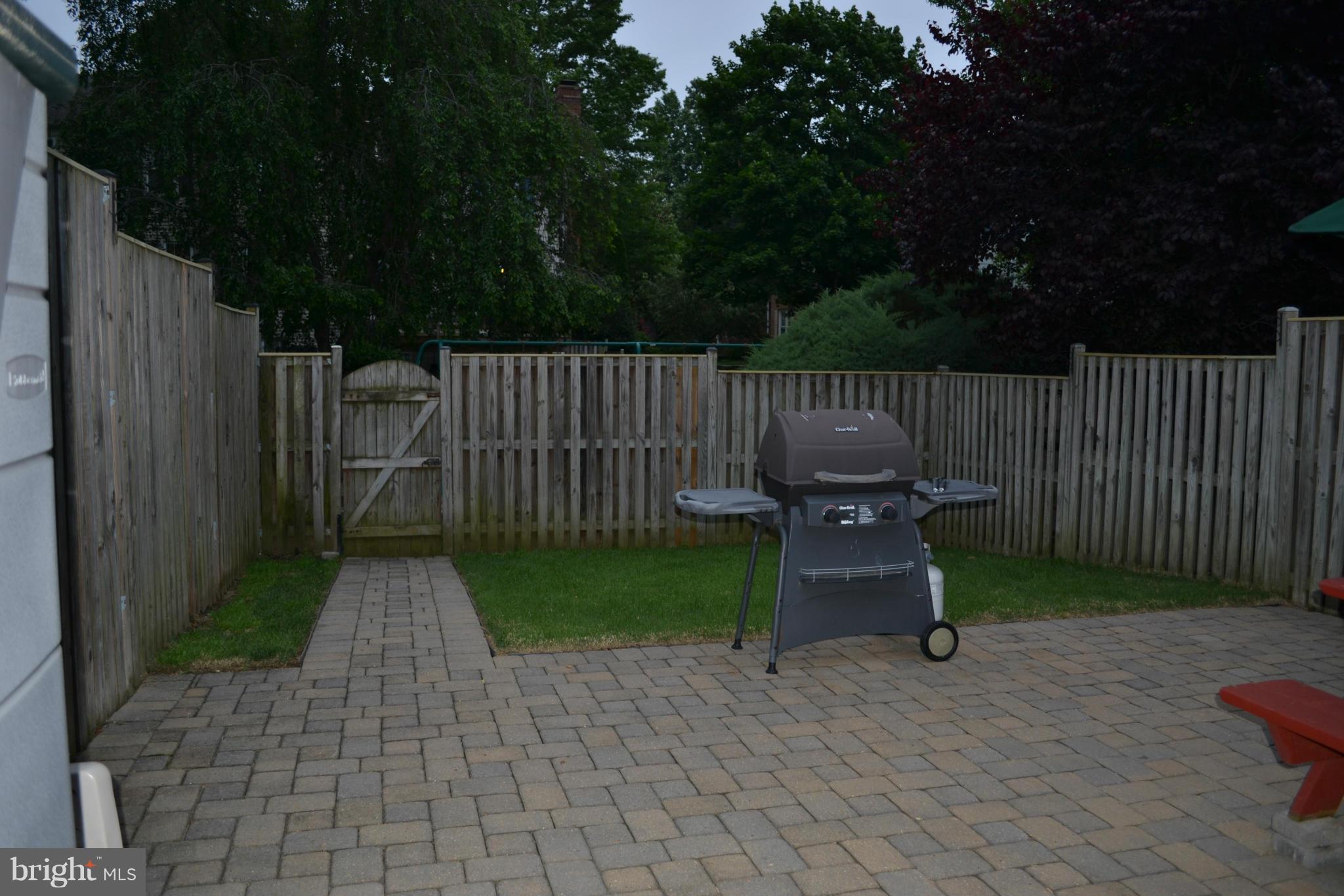 CROFTON COMMONS - Residential