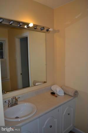 CROFTON COMMONS - Residential