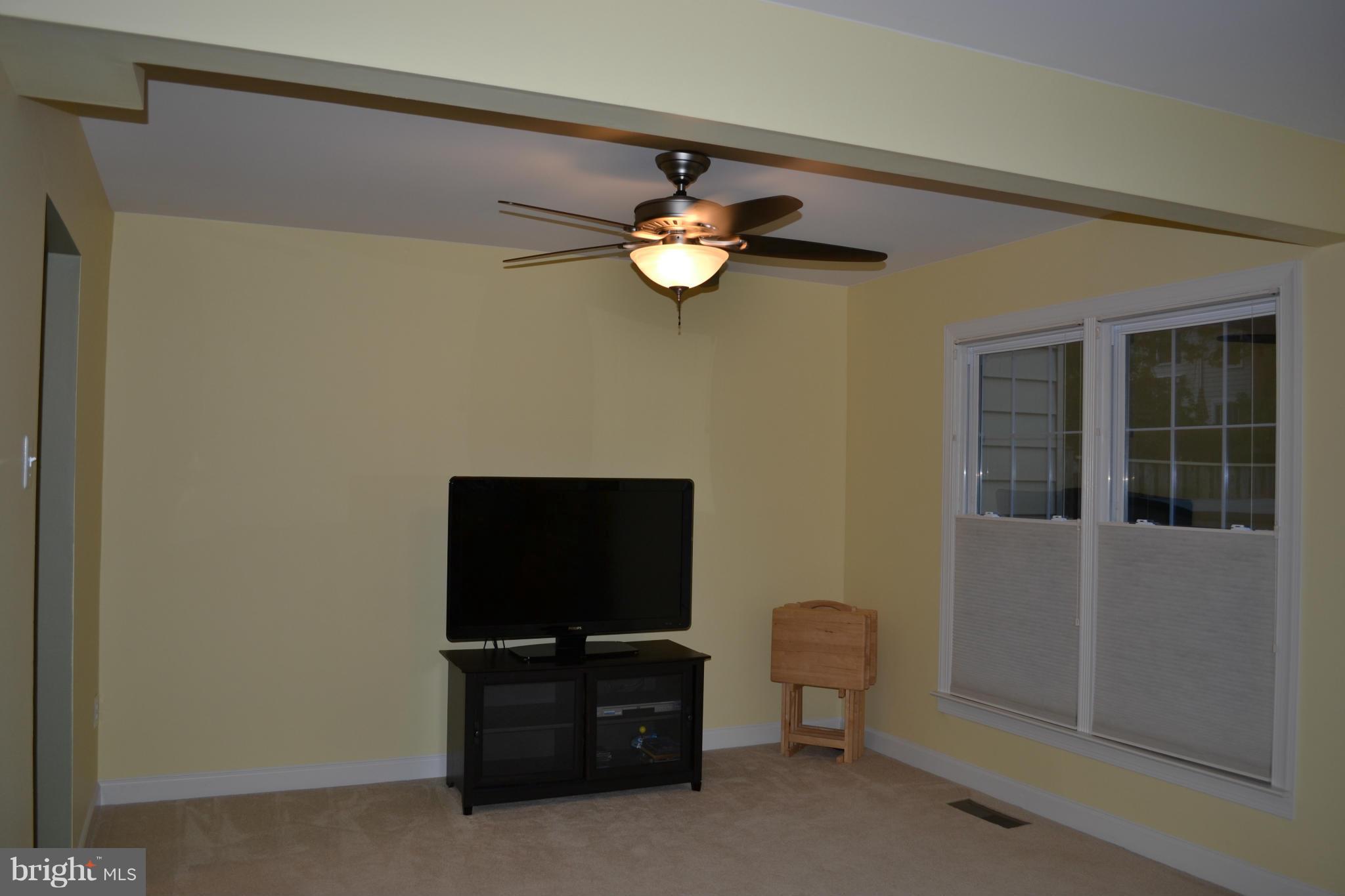 CROFTON COMMONS - Residential