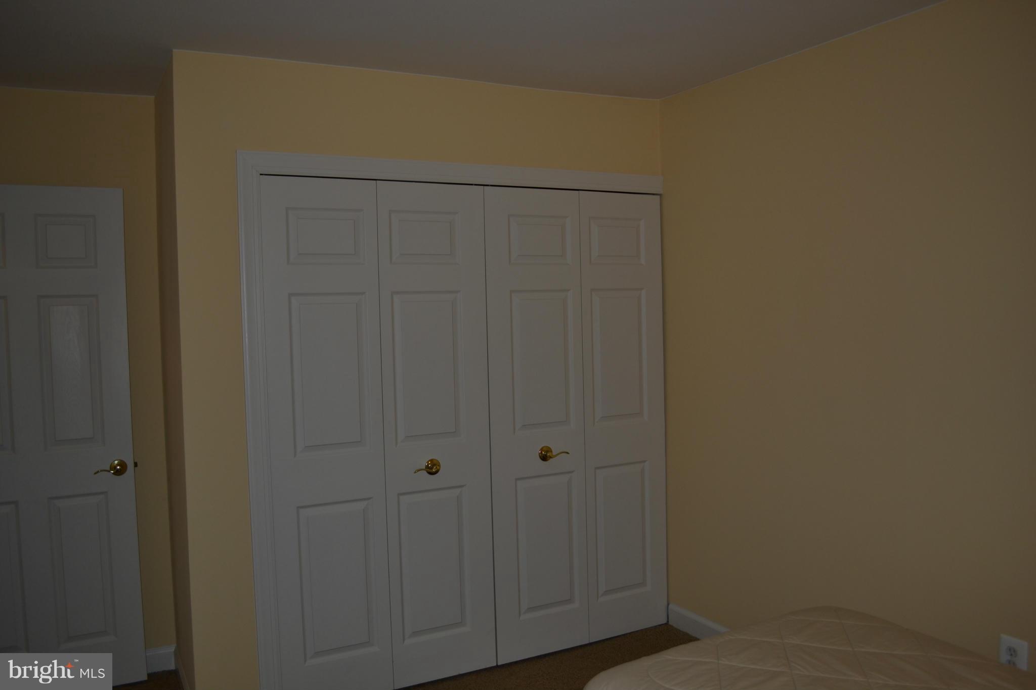 CROFTON COMMONS - Residential