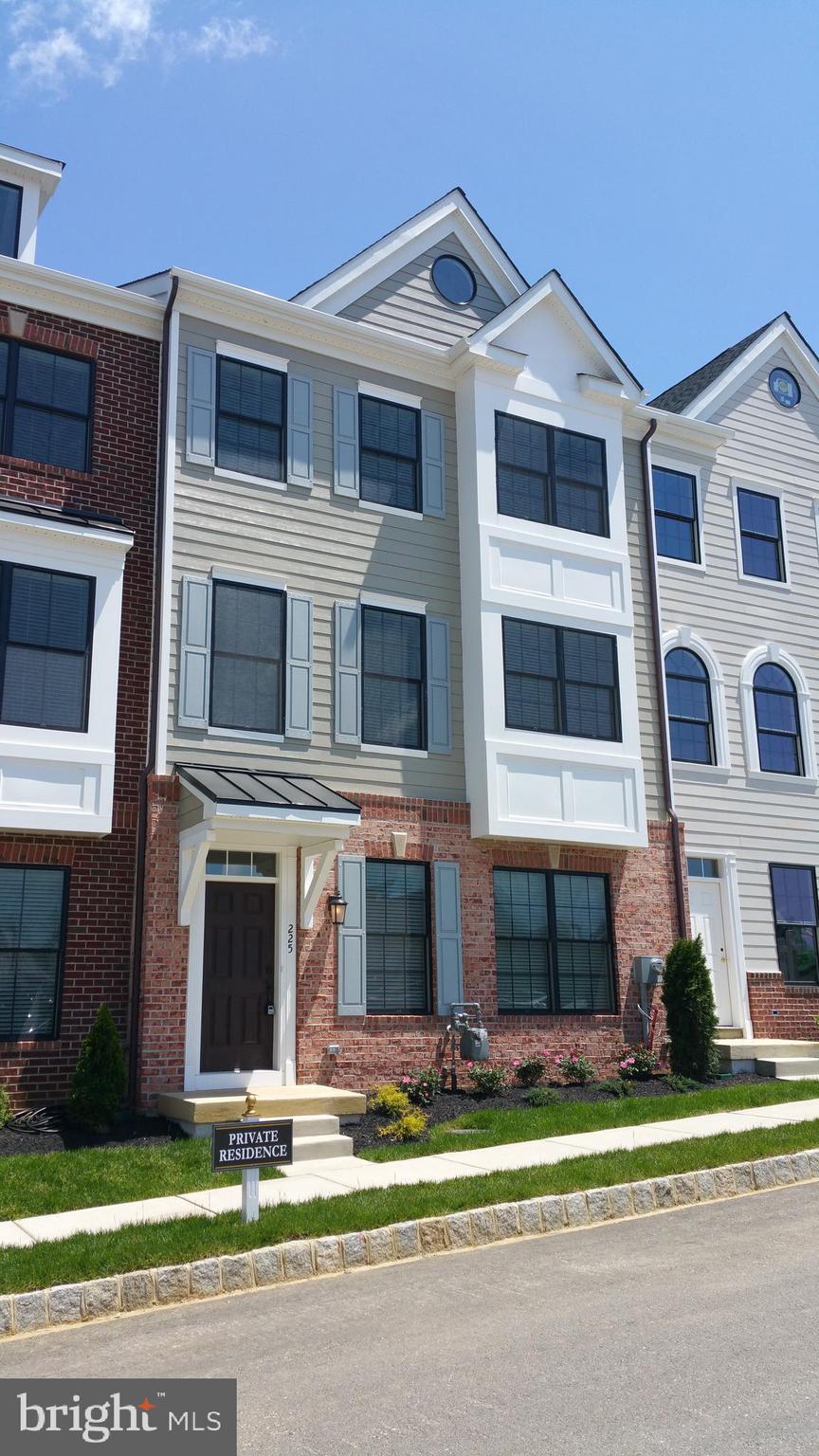 PARKVIEW - Residential Lease