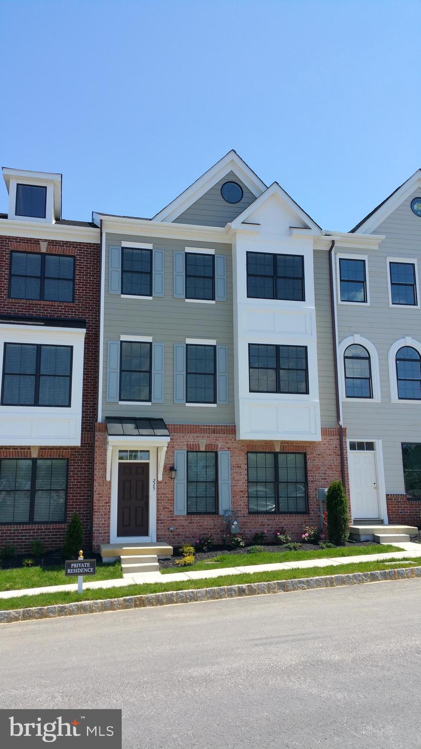 PARKVIEW - Residential Lease