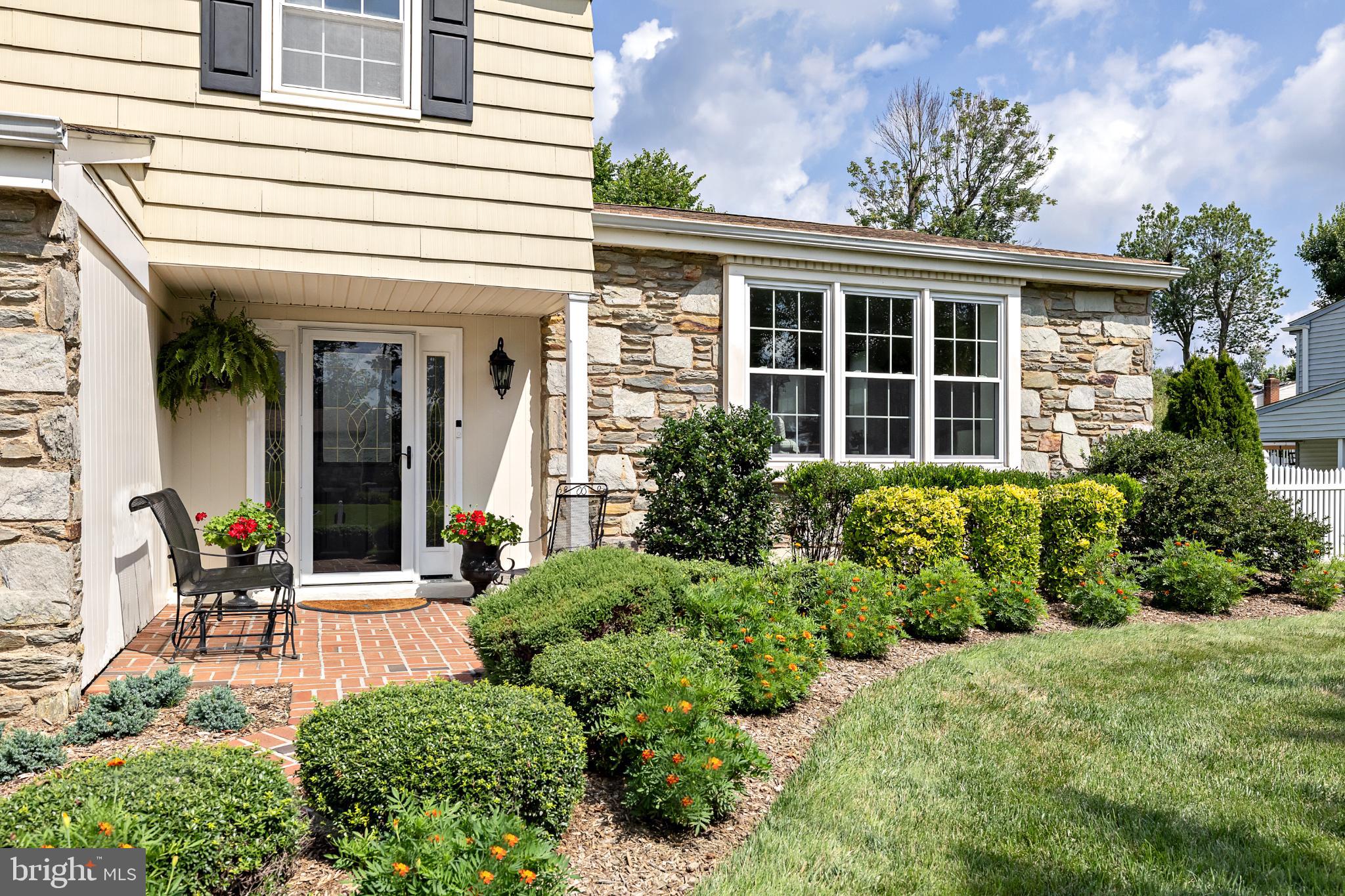 5967 GRISCOMB DRIVE
