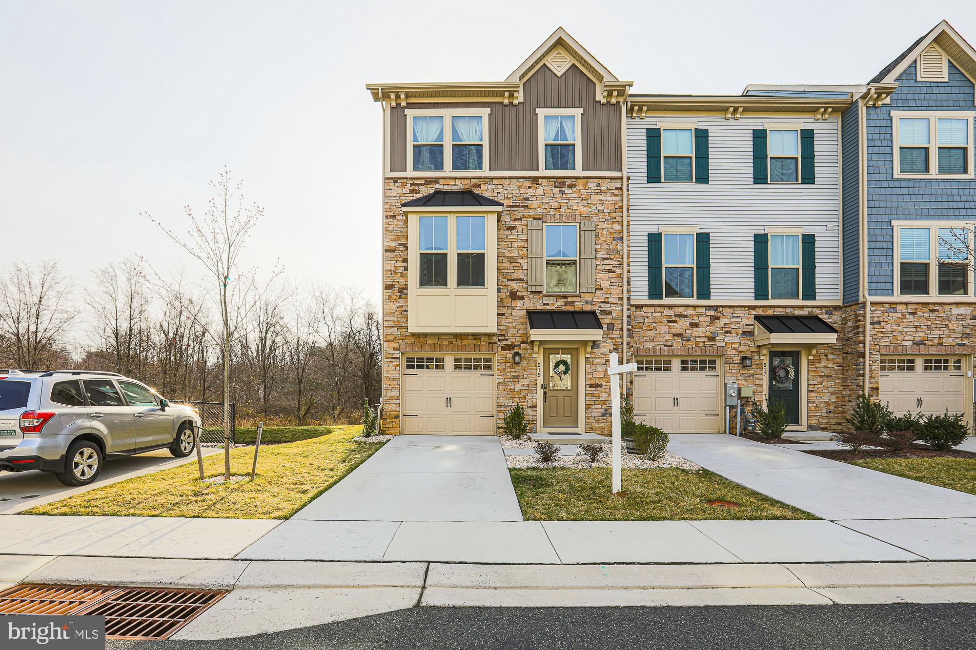 TOWNES AT BYNUM RUN - Residential