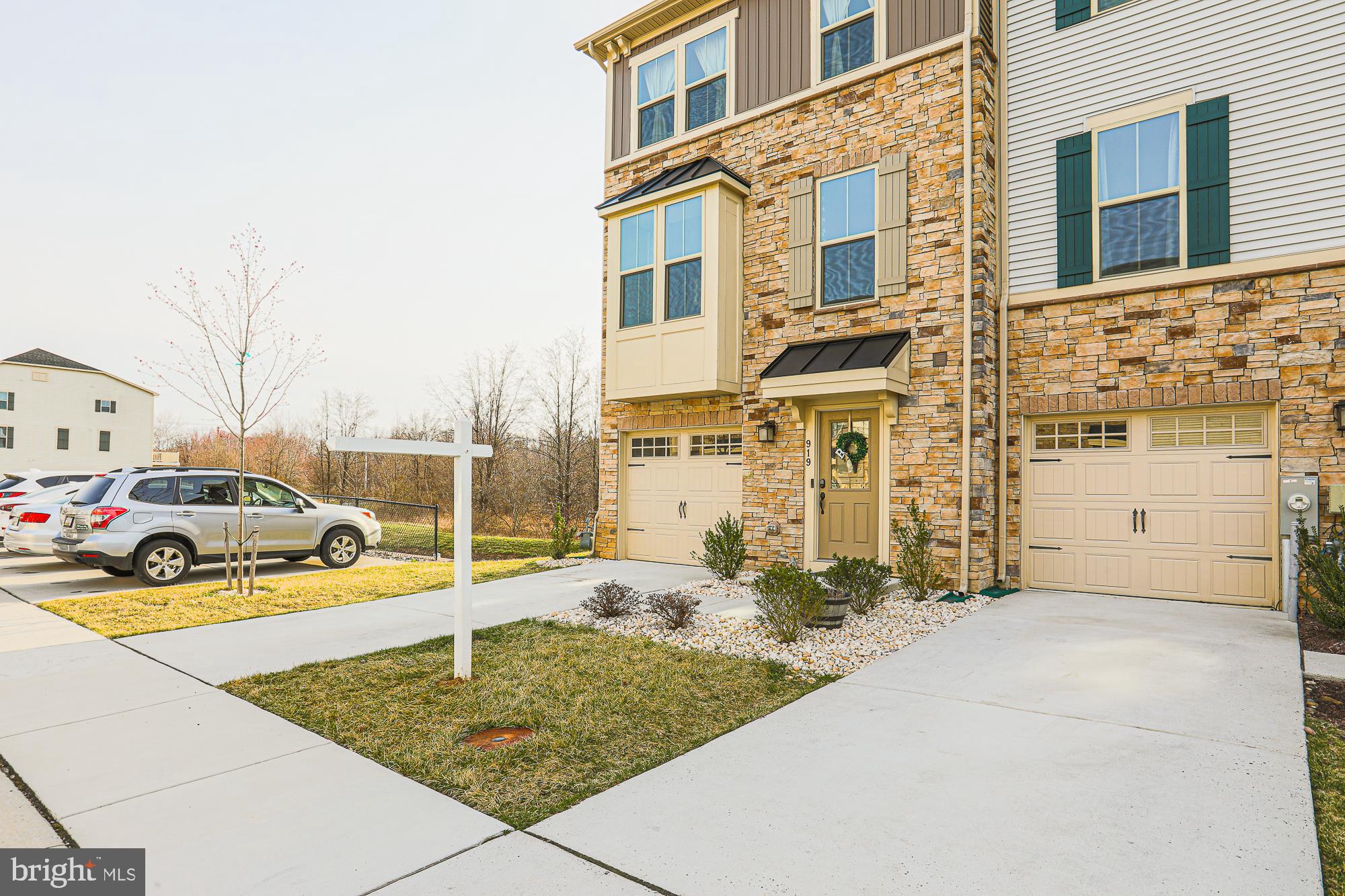 TOWNES AT BYNUM RUN - Residential