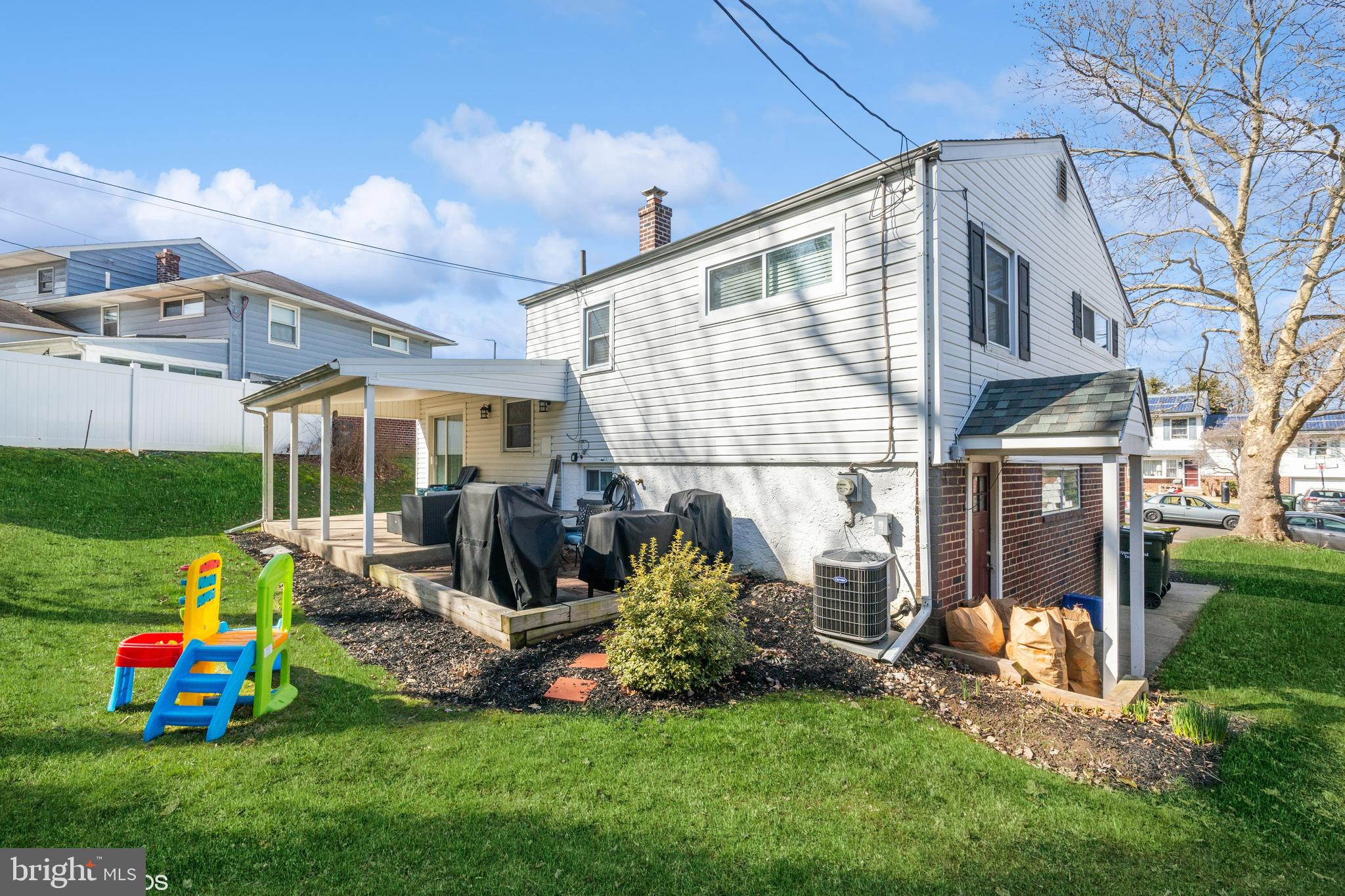 WILLOW RUN - Residential