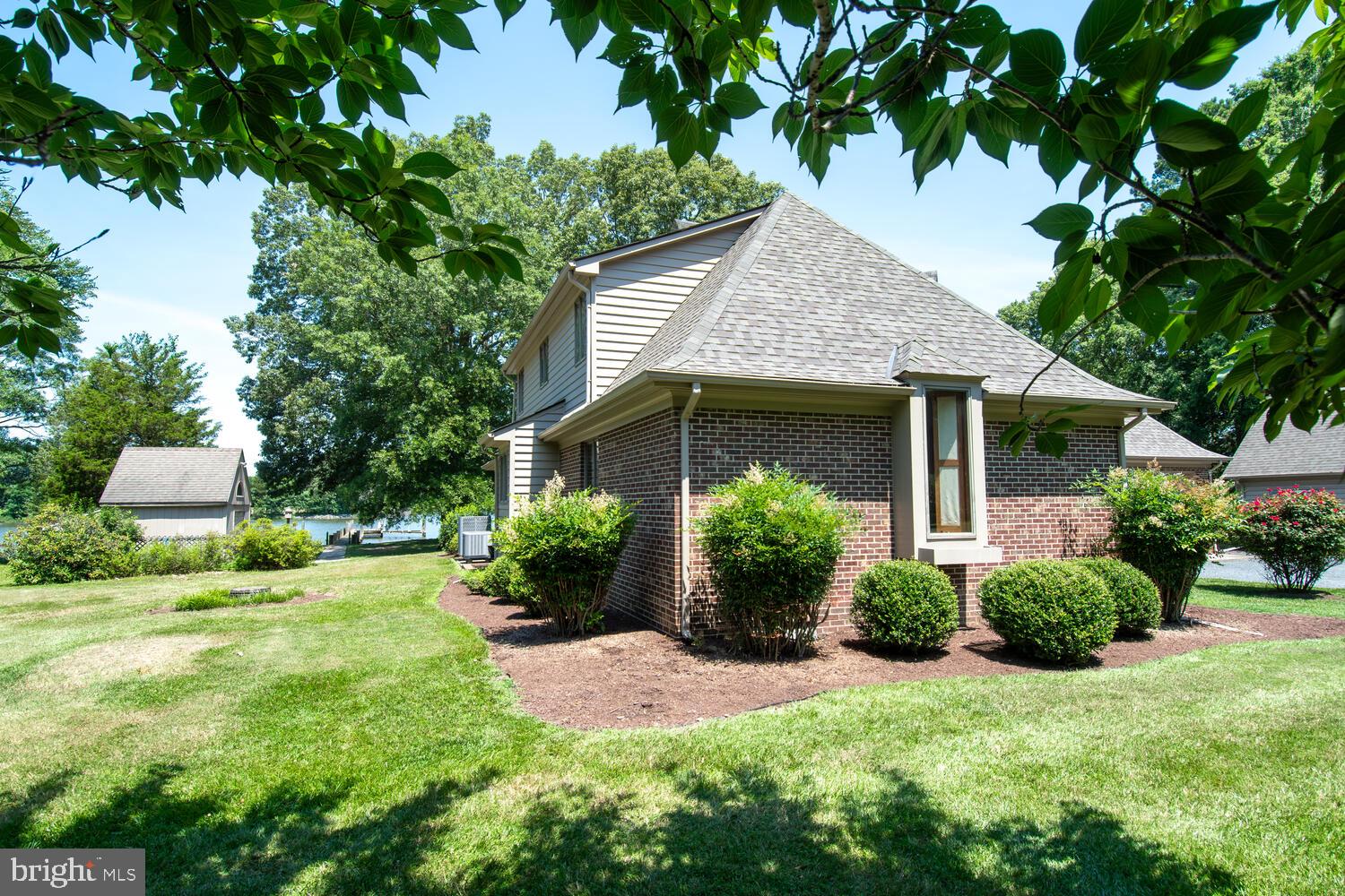 TUNIS MILLS - Residential