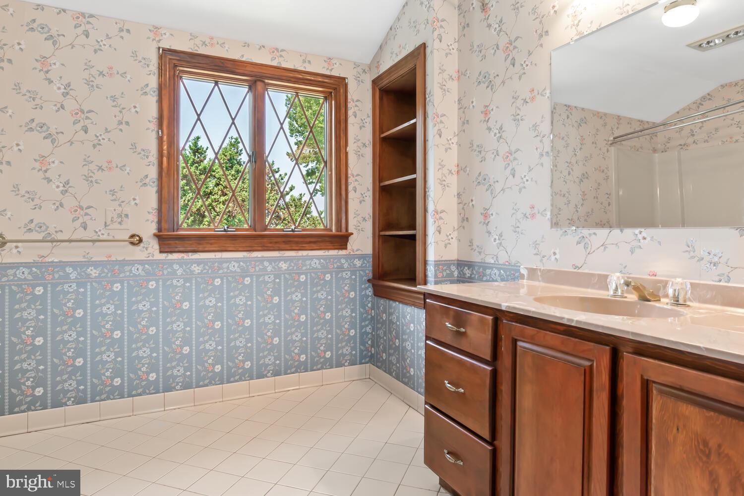 TUNIS MILLS - Residential