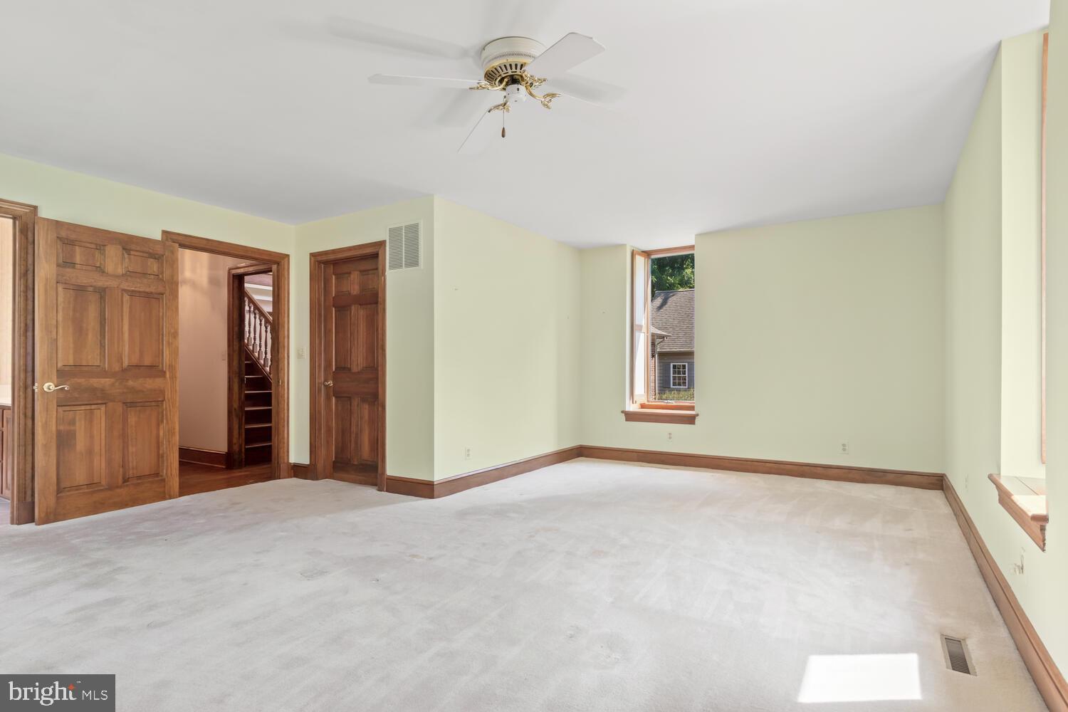 TUNIS MILLS - Residential