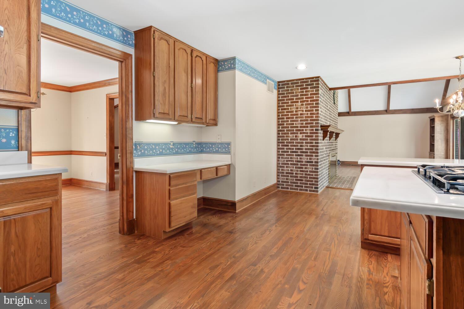 TUNIS MILLS - Residential