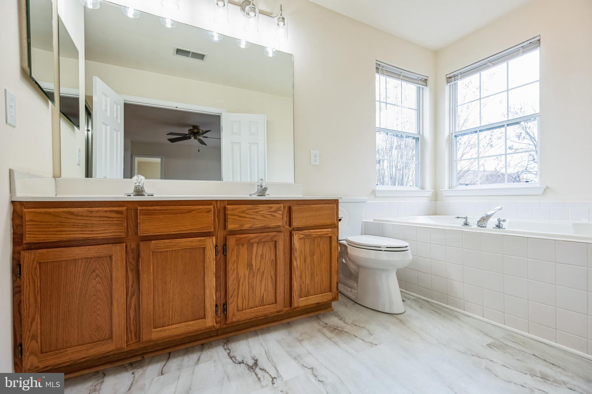 CHAPMAN FARM - Residential