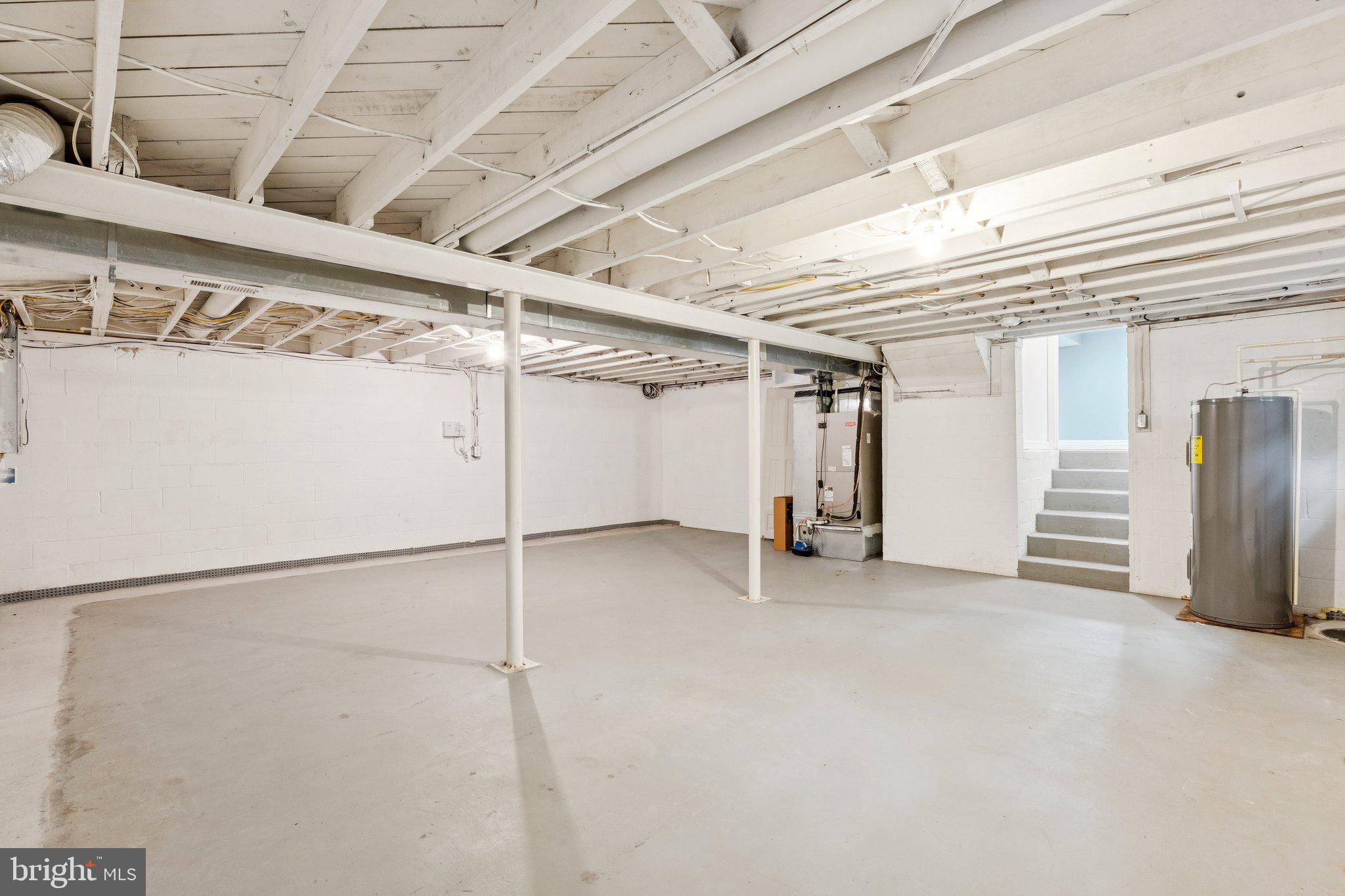 MONROVIA - Residential