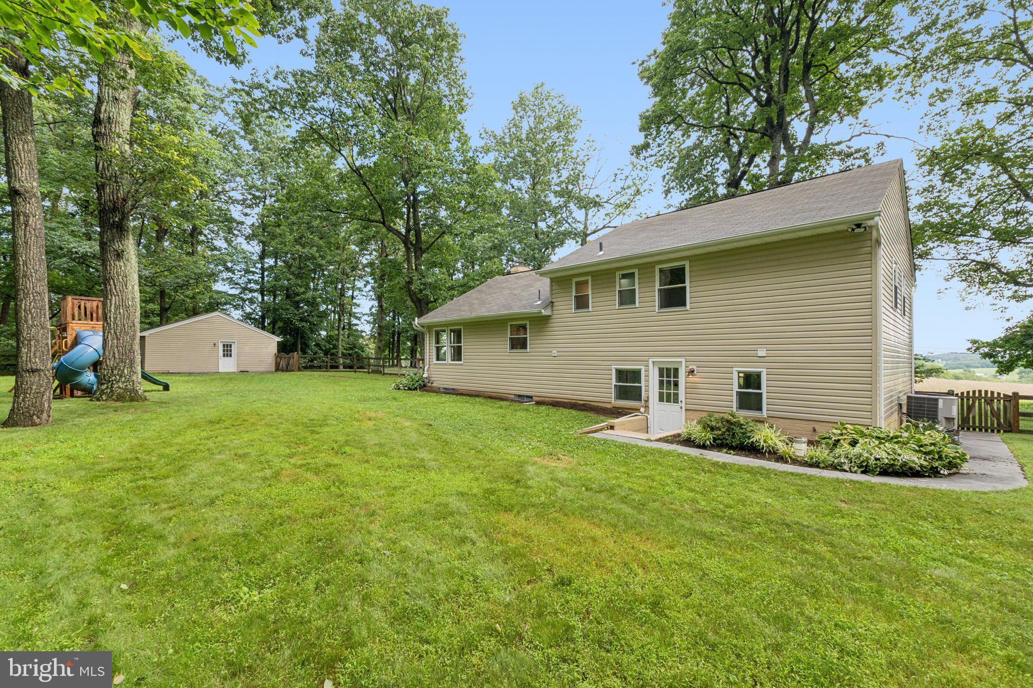 MONROVIA - Residential