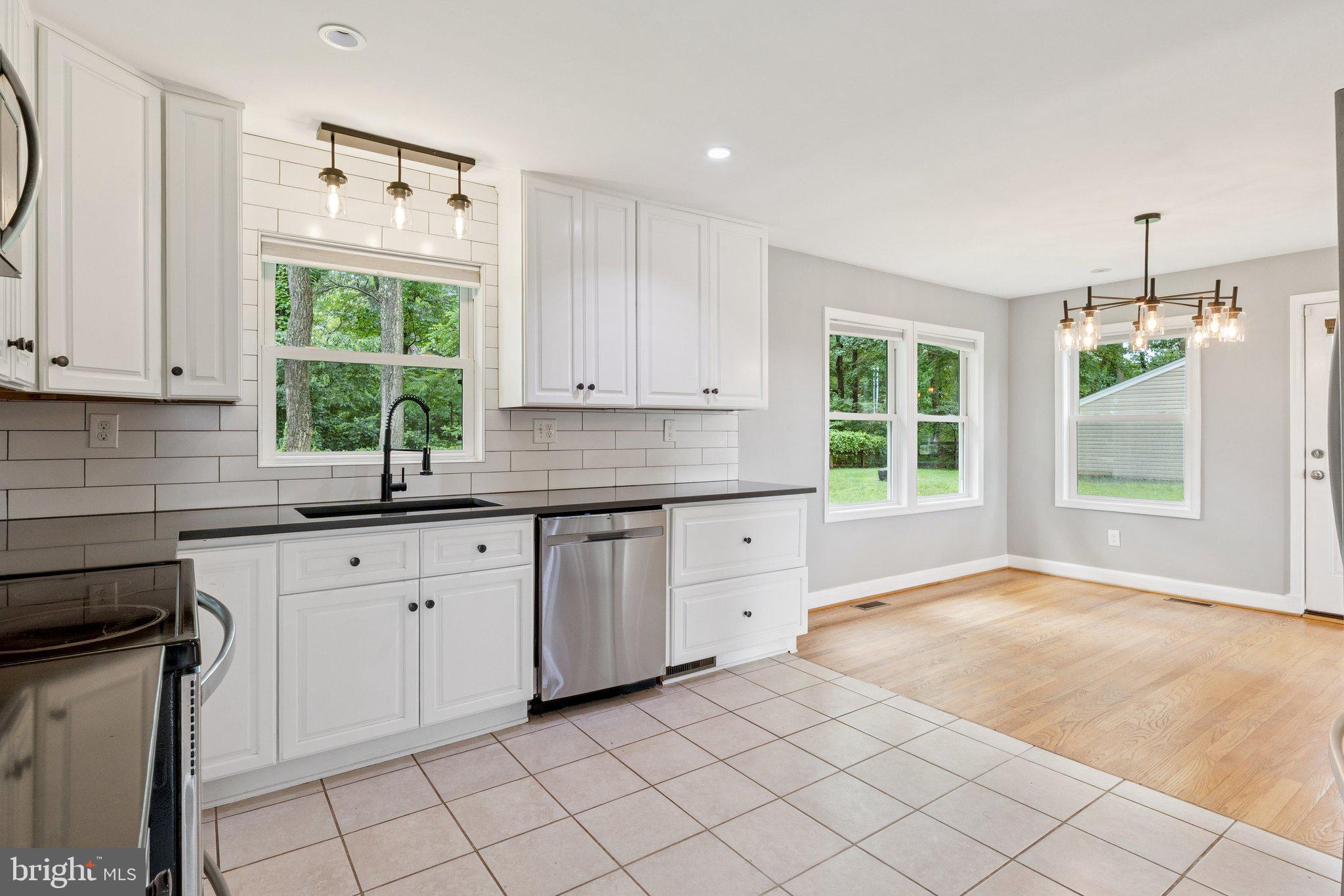 MONROVIA - Residential