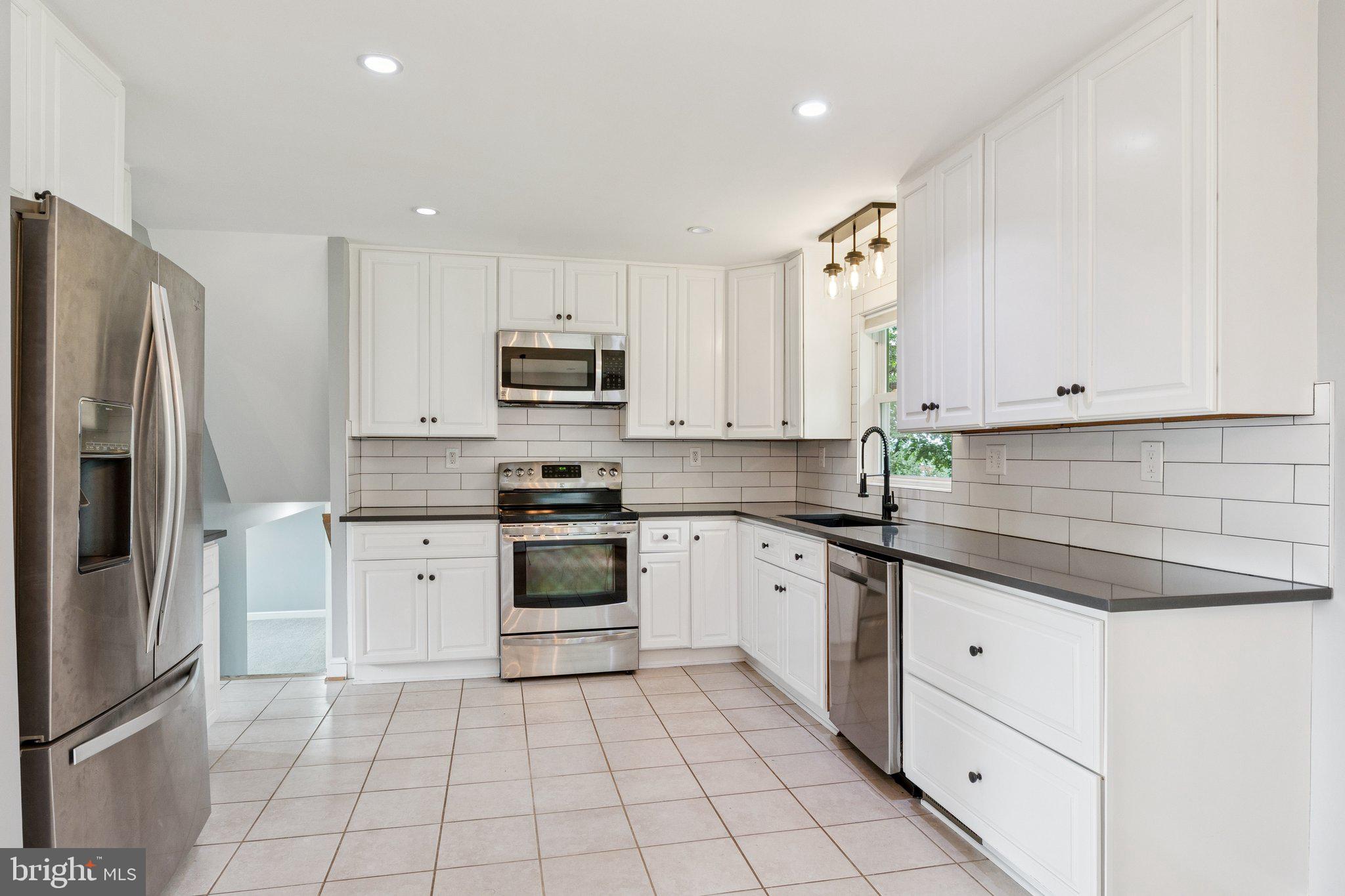 MONROVIA - Residential