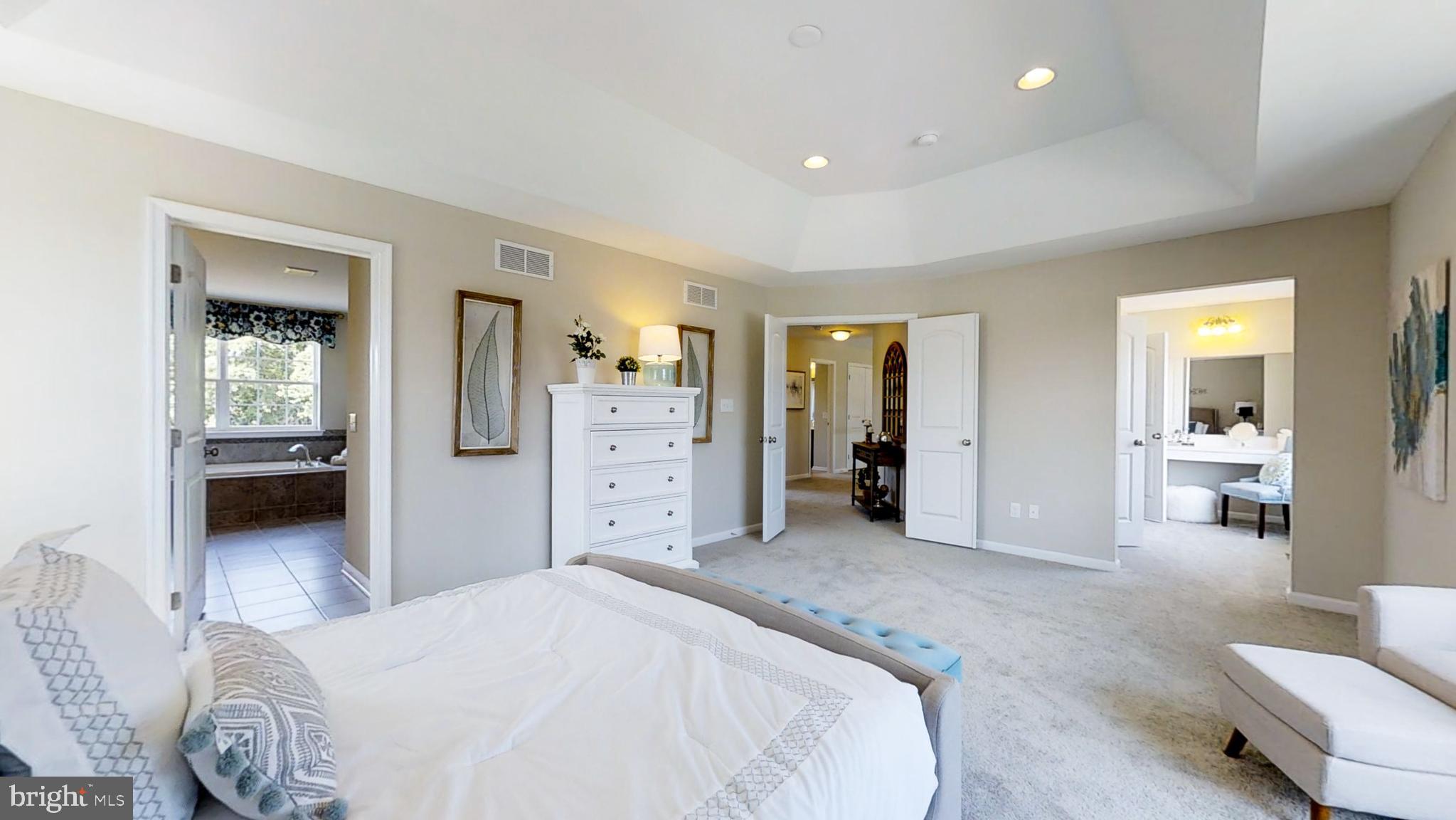 HIDDEN BROOK - Residential