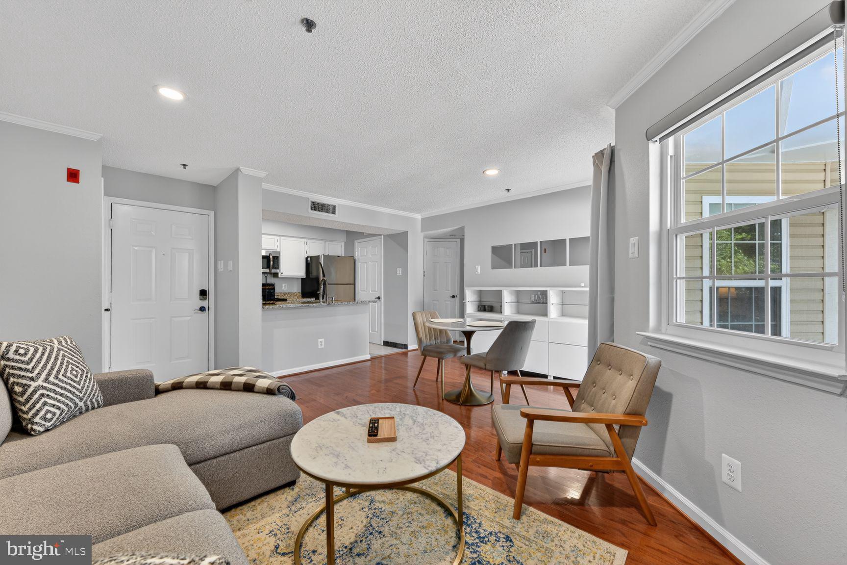 1524 LINCOLN WAY 416