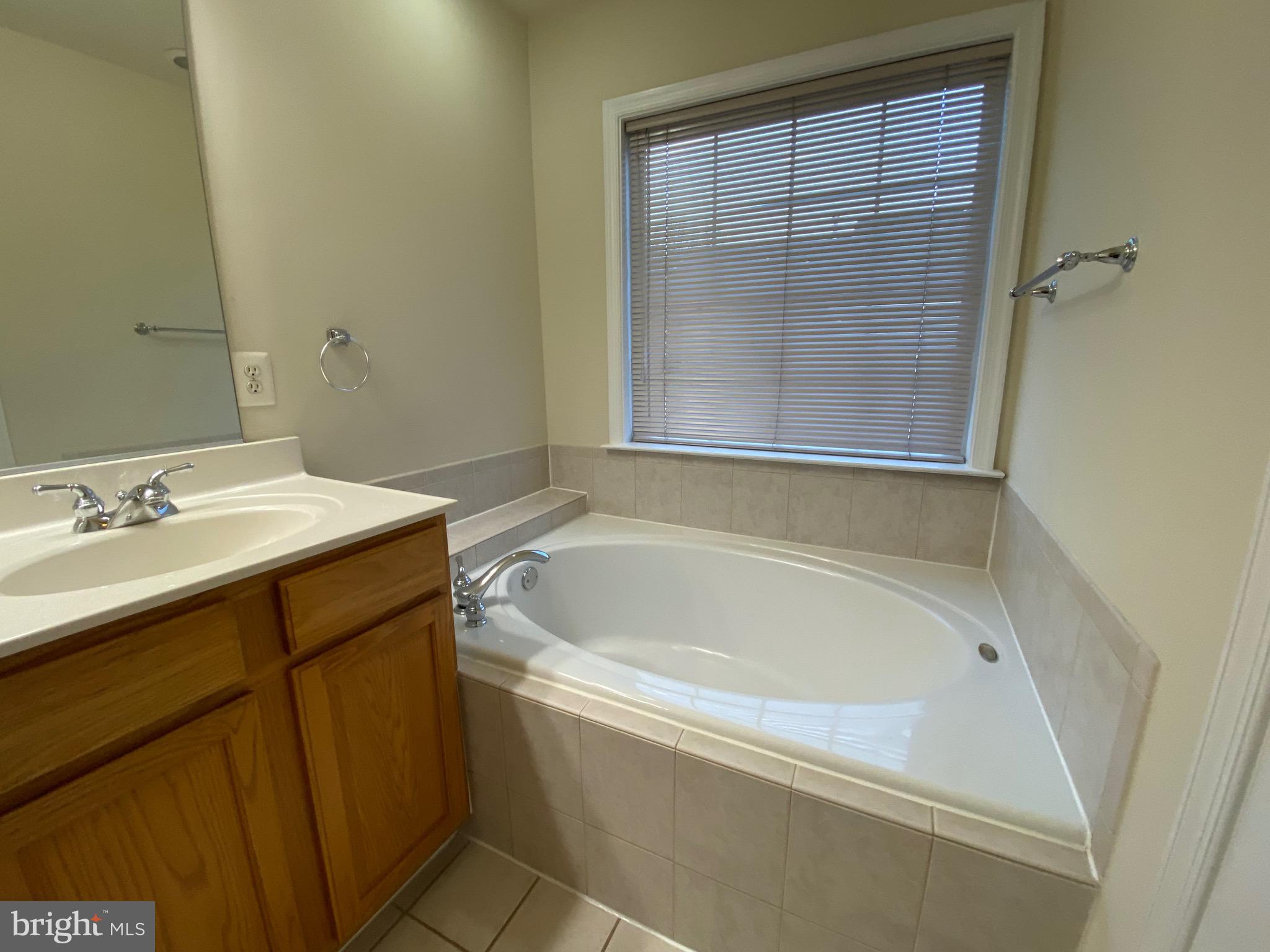 BELVEDERE GLEN - Residential Lease