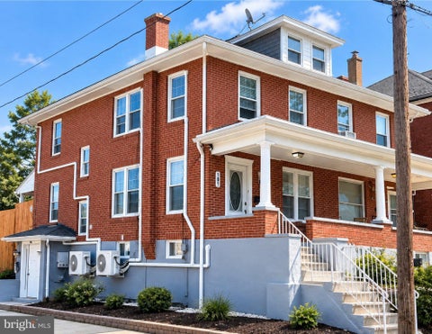 Townhouse For Sale - 101 Carroll Street<br/> READING, PA 19611