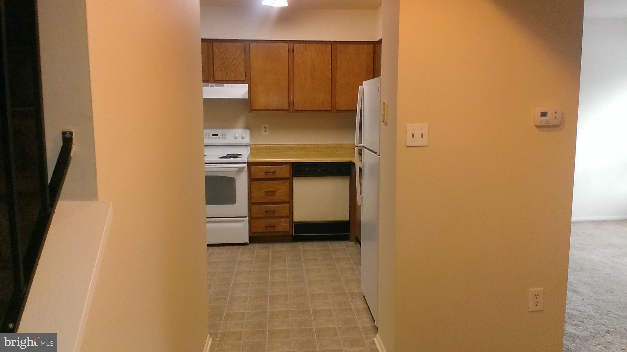 LAKELAND PARK - Residential Lease