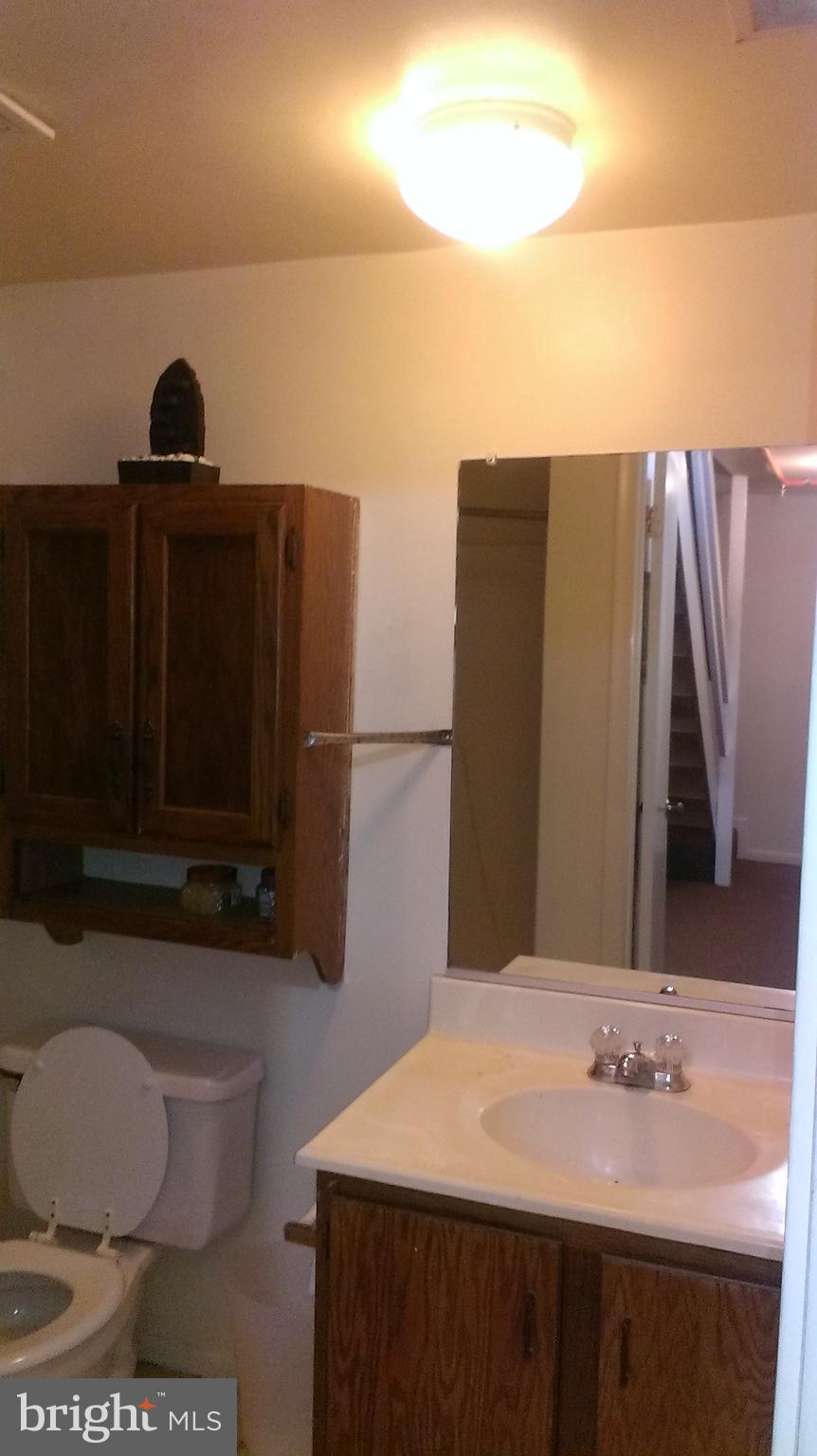 LAKELAND PARK - Residential Lease