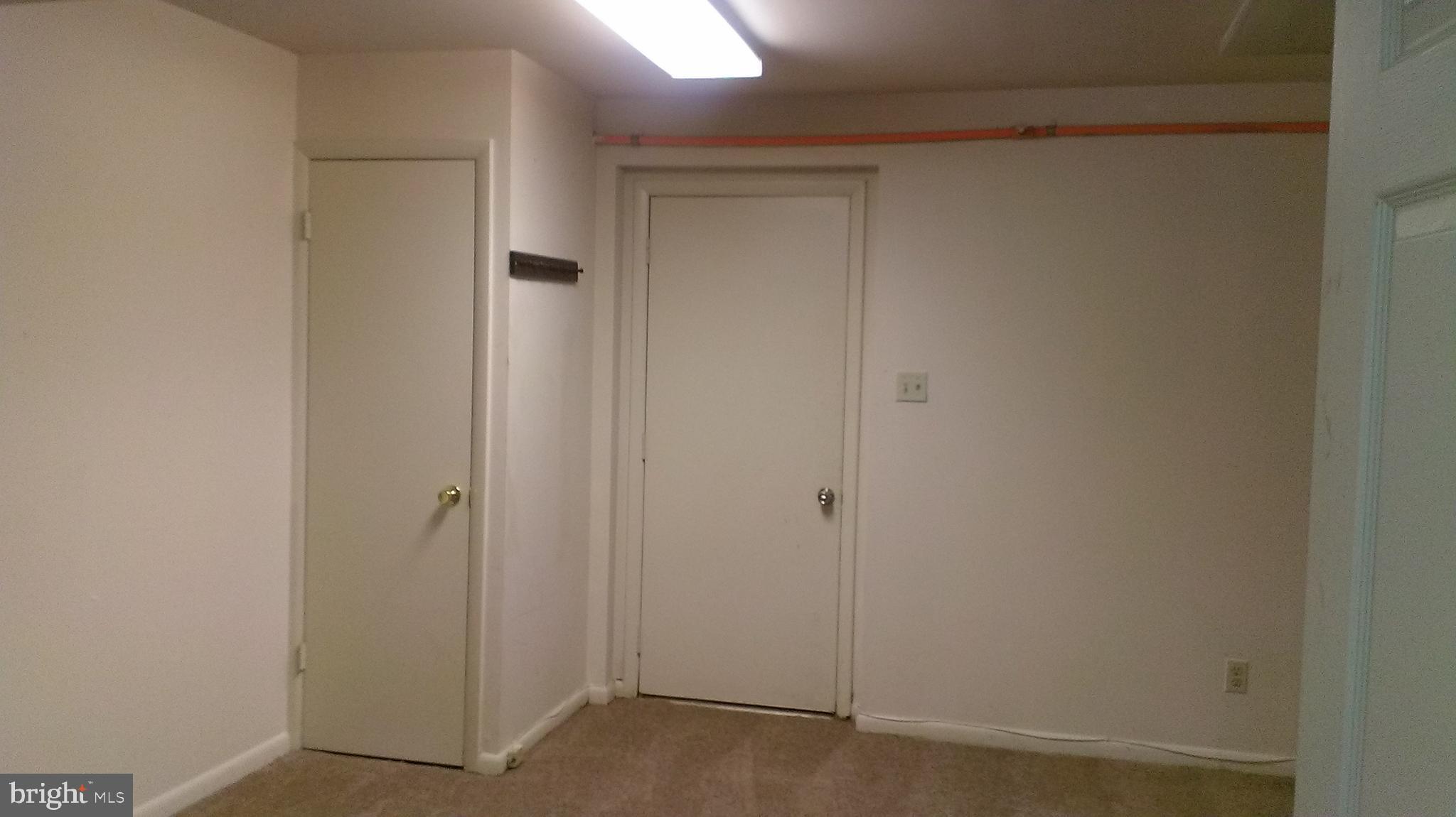 LAKELAND PARK - Residential Lease