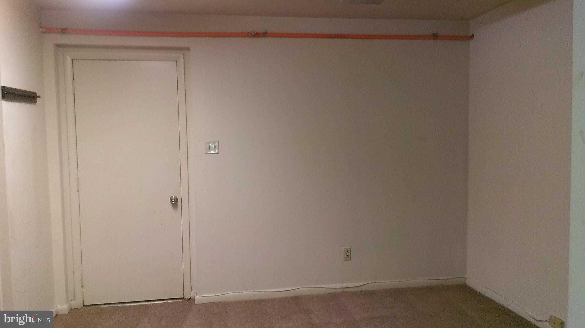 LAKELAND PARK - Residential Lease