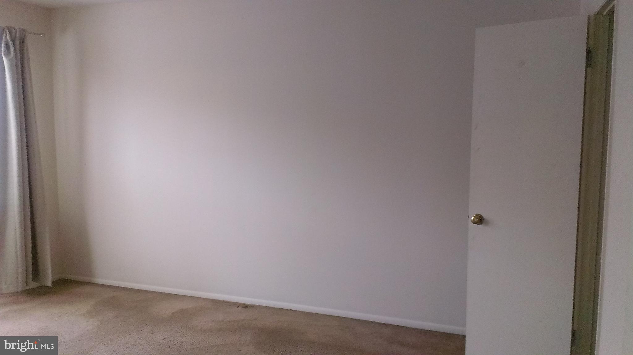 LAKELAND PARK - Residential Lease