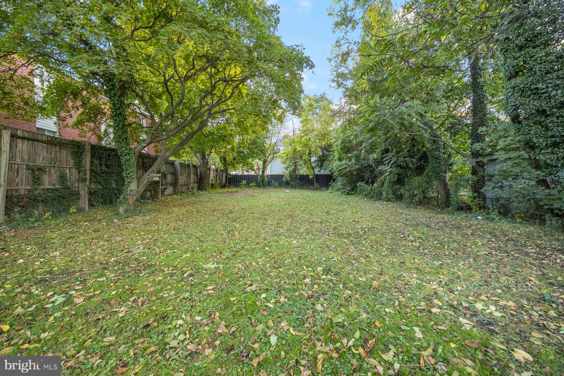 LAURAVILLE HISTORIC DISTRICT - Residential Lease