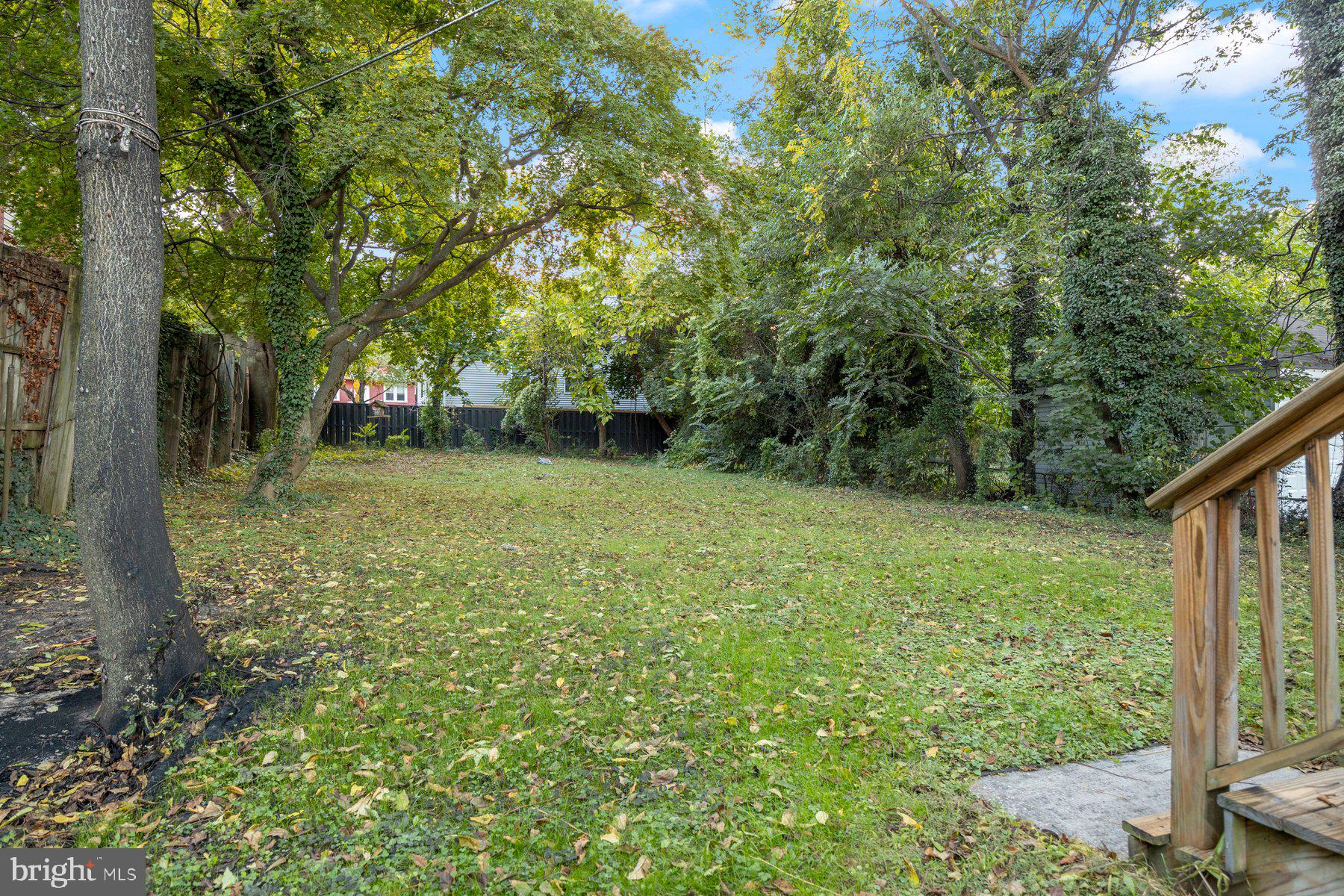 LAURAVILLE HISTORIC DISTRICT - Residential Lease