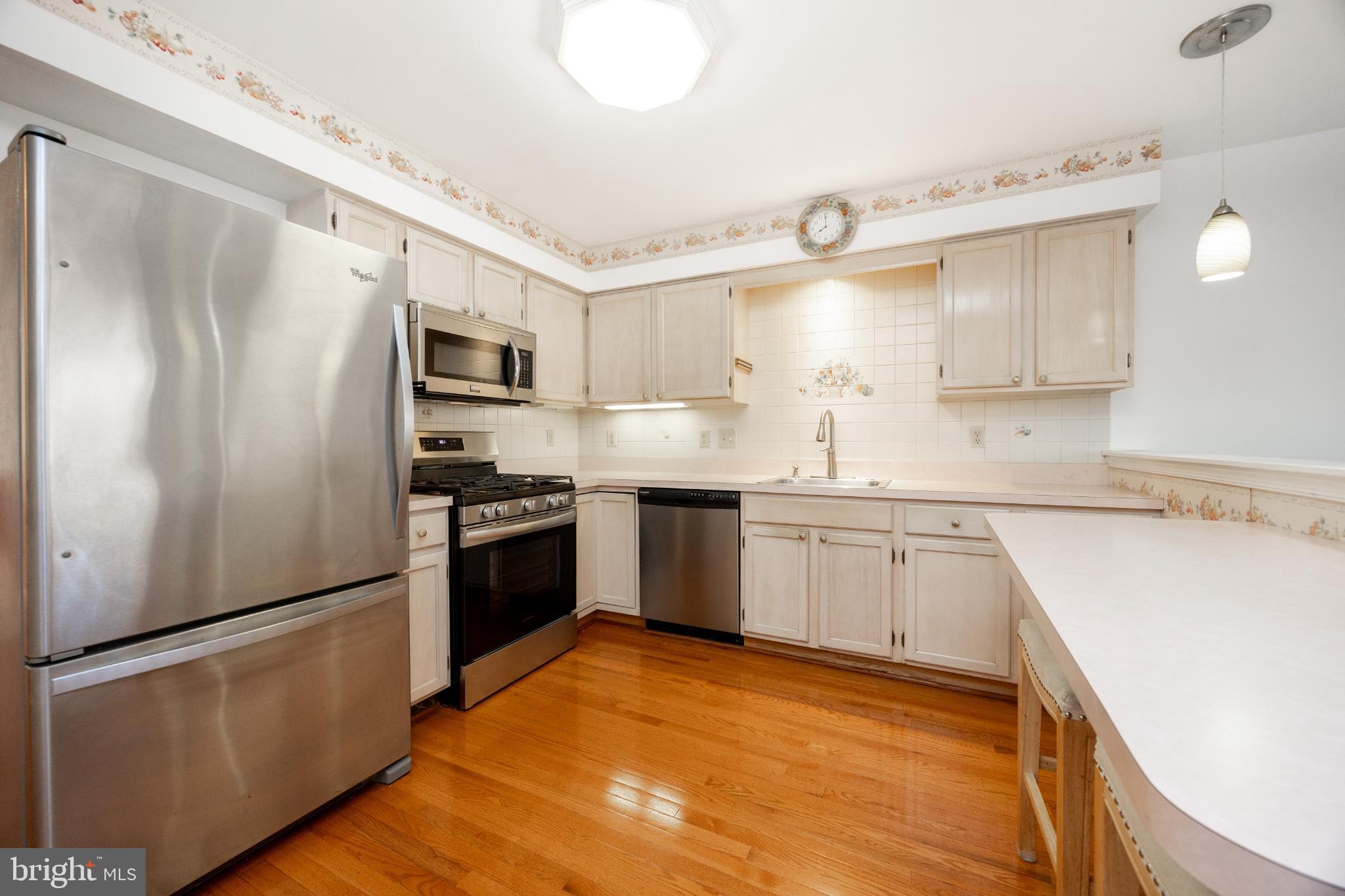 STONEGATE - Residential