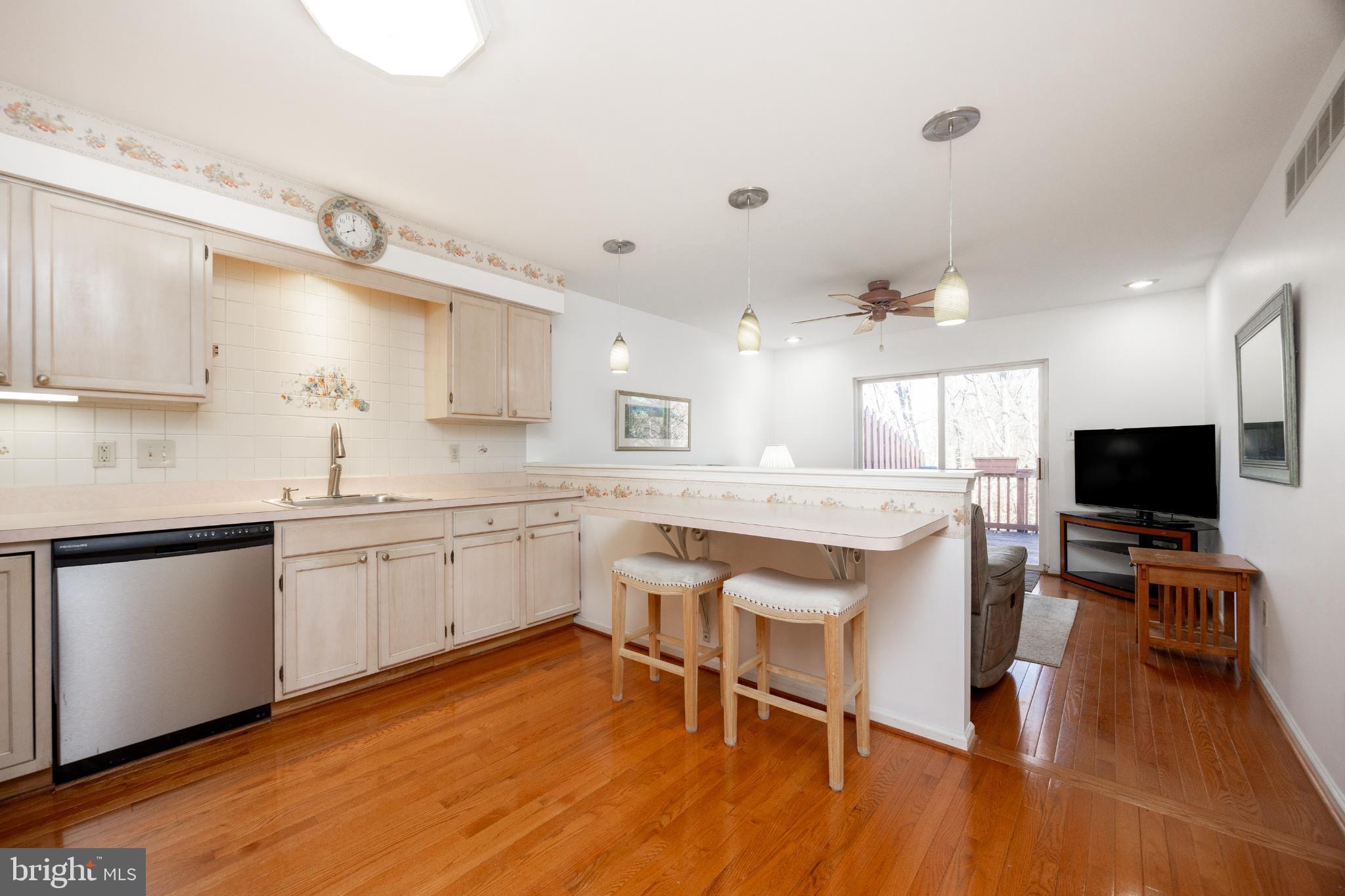 STONEGATE - Residential