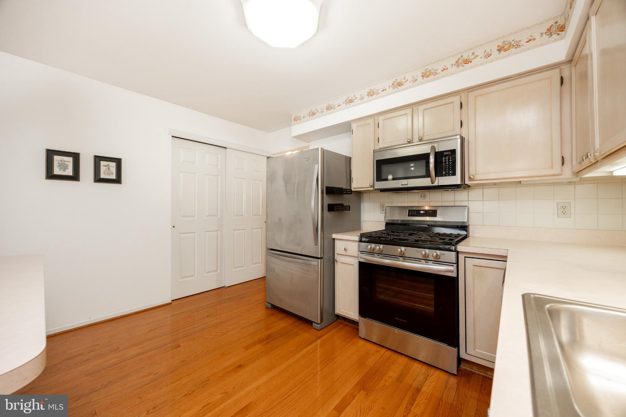 STONEGATE - Residential