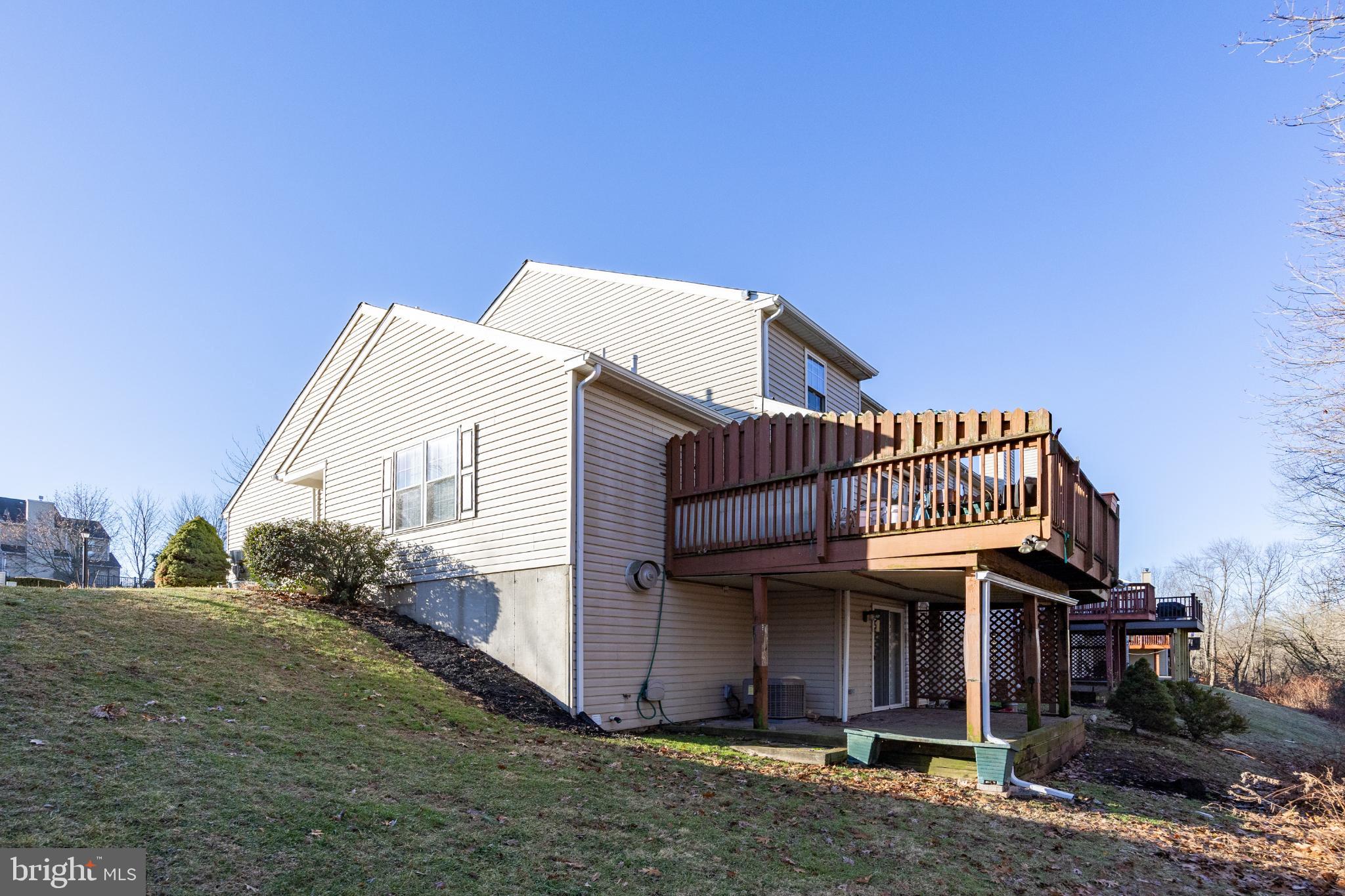 STONEGATE - Residential