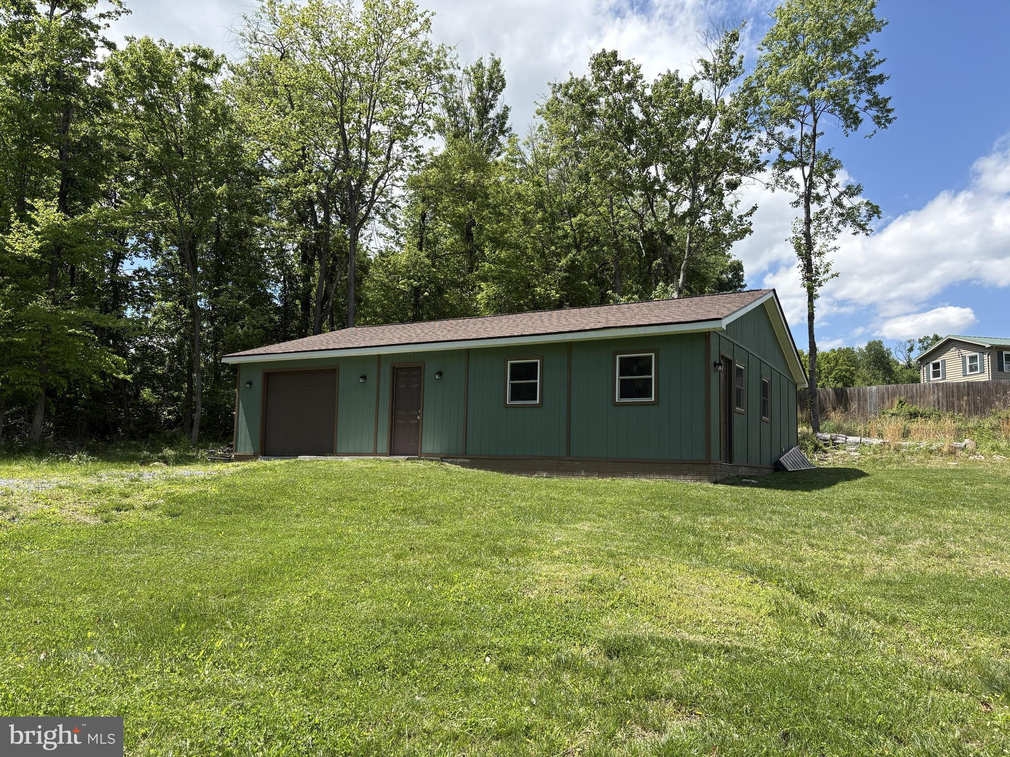 369 MOUNTAIN LAKE DRIVE