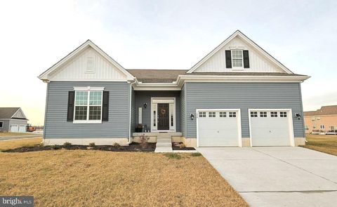 Homes For Sale - 196 Elm Crest Lane<br/> FELTON, DE 19943