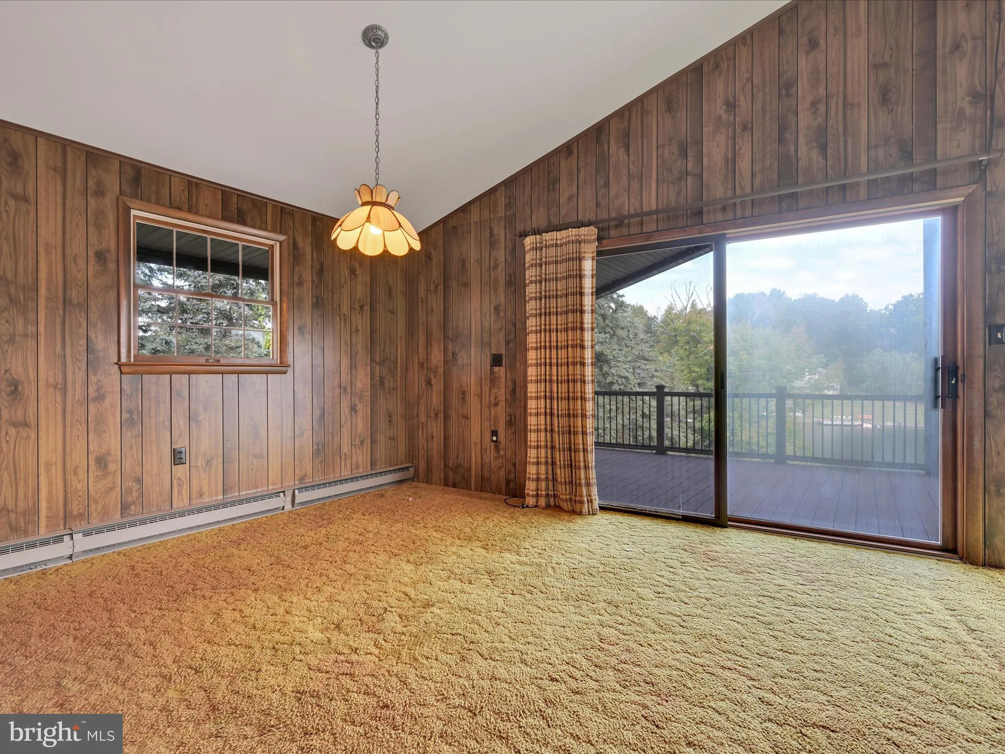 Auburn, Pennsylvania 17922, United States, 3 Bedrooms Bedrooms, ,2 BathroomsBathrooms,Residential,Pending,211274