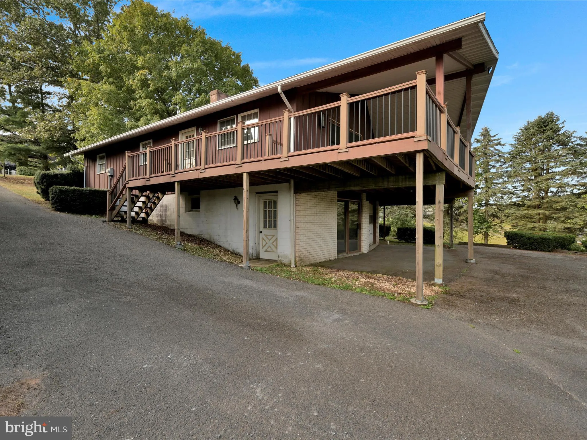 Auburn, Pennsylvania 17922, United States, 3 Bedrooms Bedrooms, ,2 BathroomsBathrooms,Residential,Pending,211274