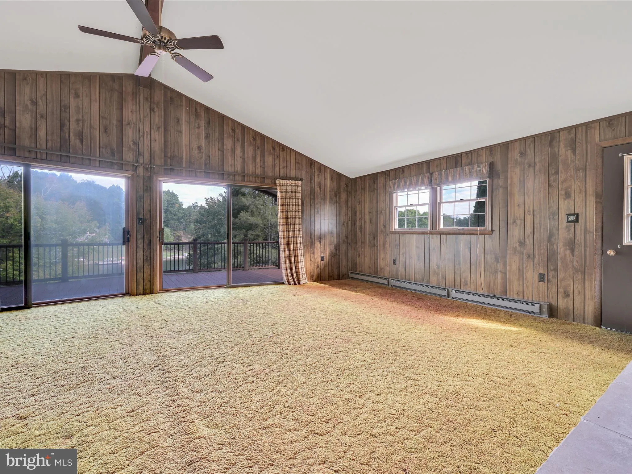 Auburn, Pennsylvania 17922, United States, 3 Bedrooms Bedrooms, ,2 BathroomsBathrooms,Residential,Pending,211274