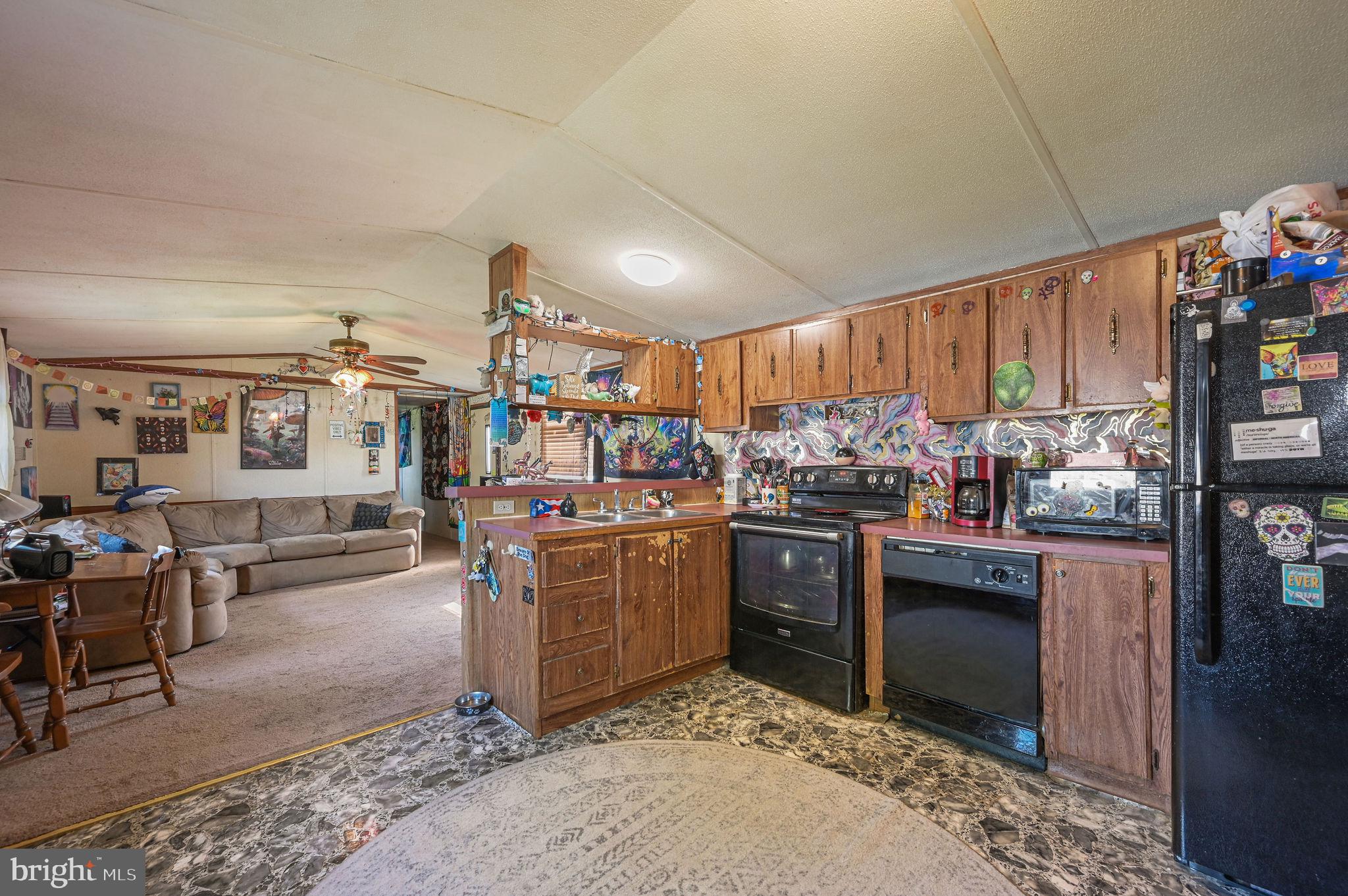 411 BALSAM DRIVE 411
