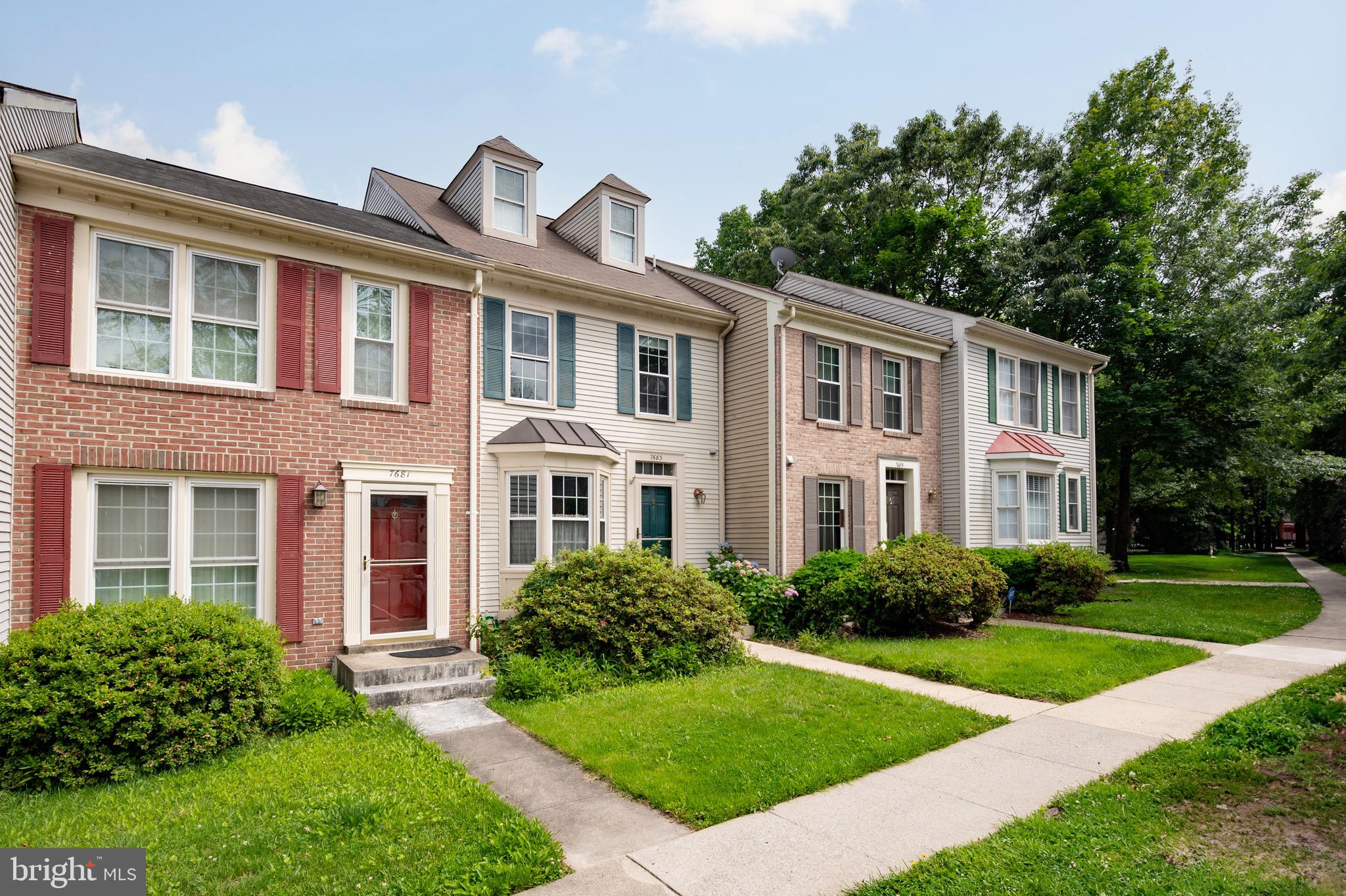 7683 NORTHERN OAKS COURT