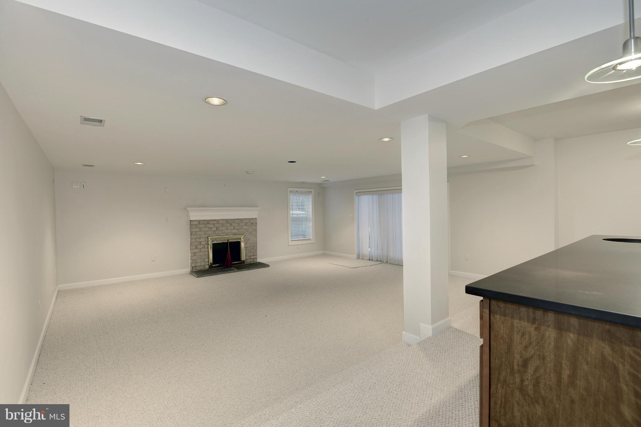 DARNESTOWN OUTSIDE - Residential