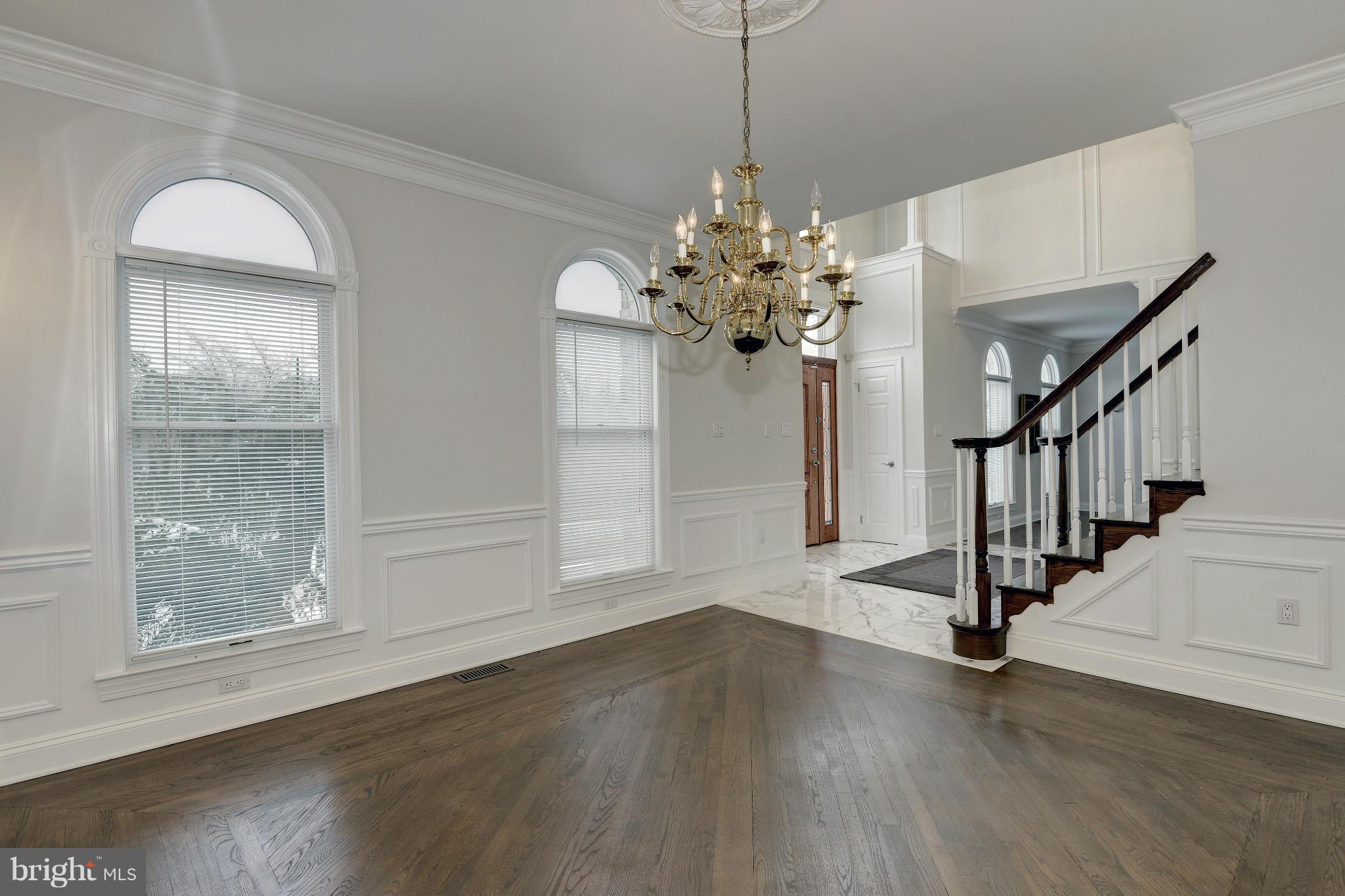 DARNESTOWN OUTSIDE - Residential