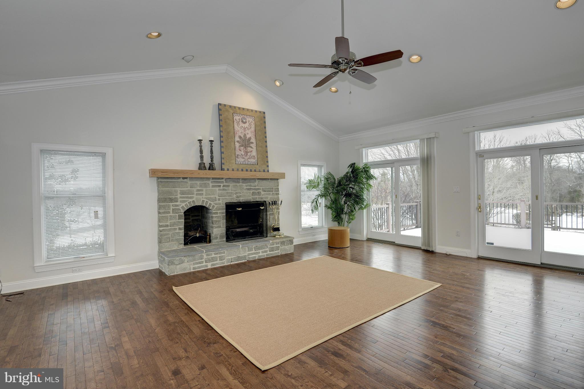 DARNESTOWN OUTSIDE - Residential