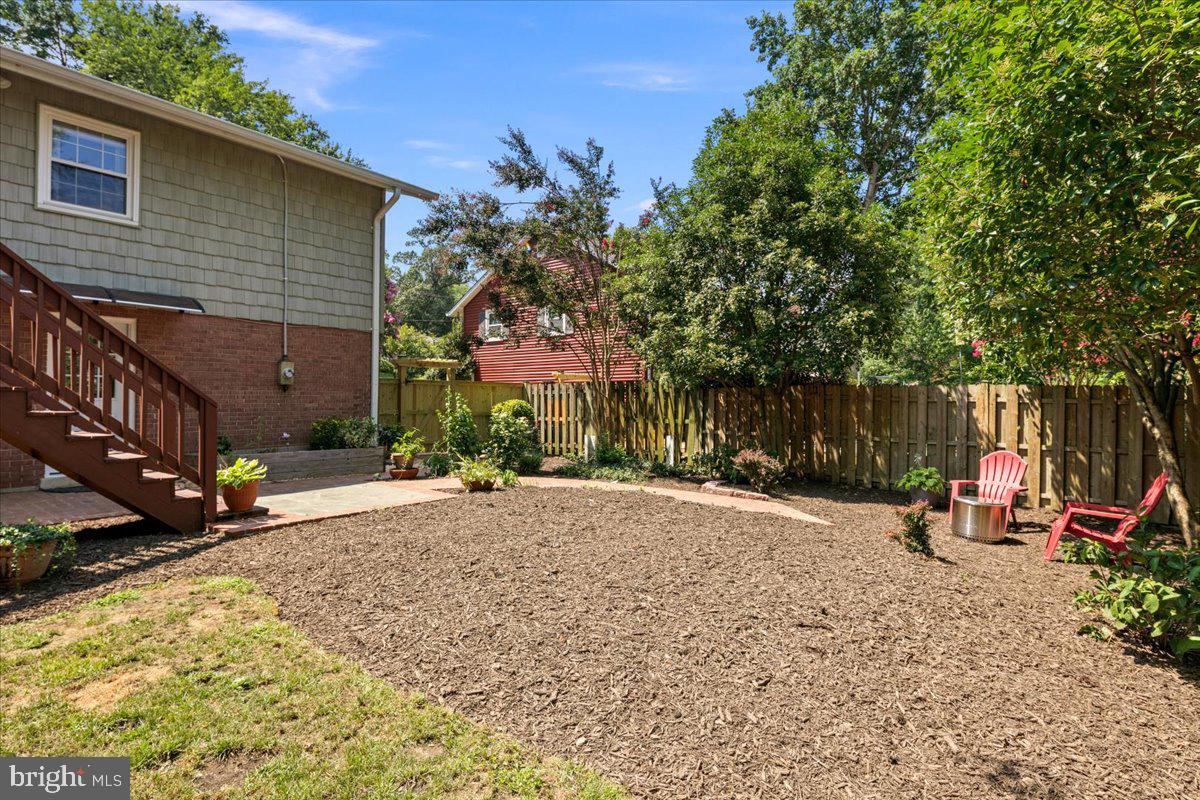 RIVERSIDE ESTATES - Residential