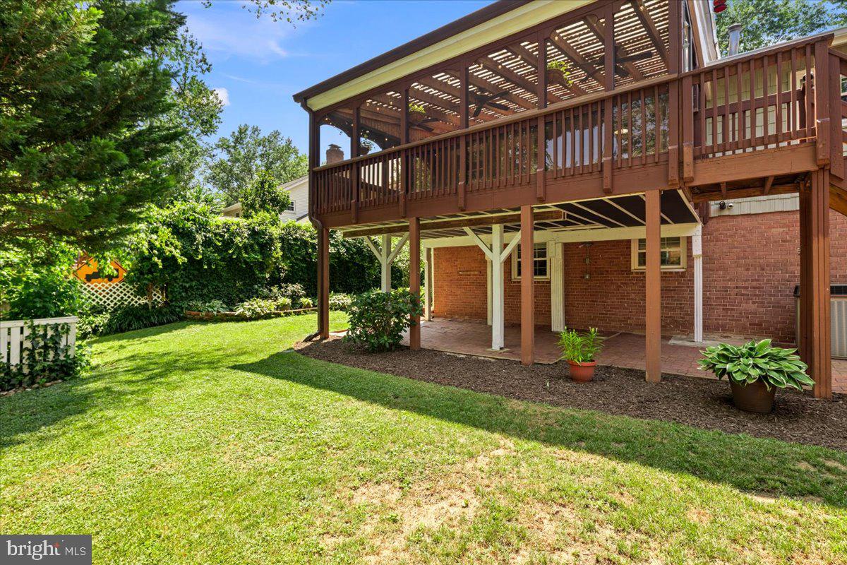 RIVERSIDE ESTATES - Residential